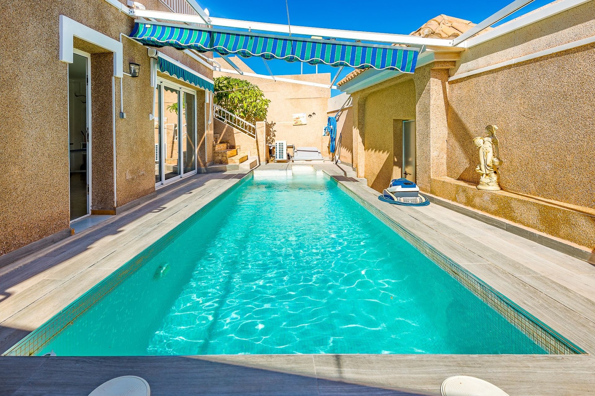 Segunda mano - Villa -
Torrevieja - Costa Blanca