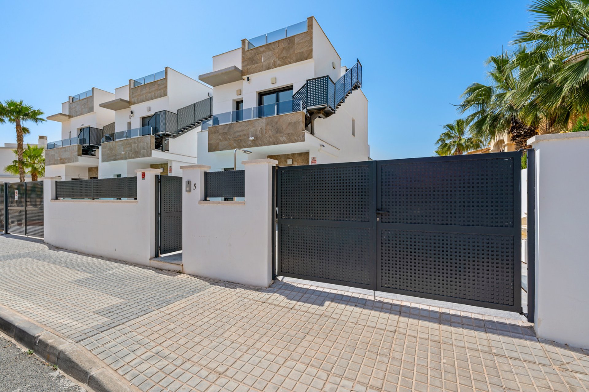 Segunda mano - Villa -
Torrevieja - Costa Blanca