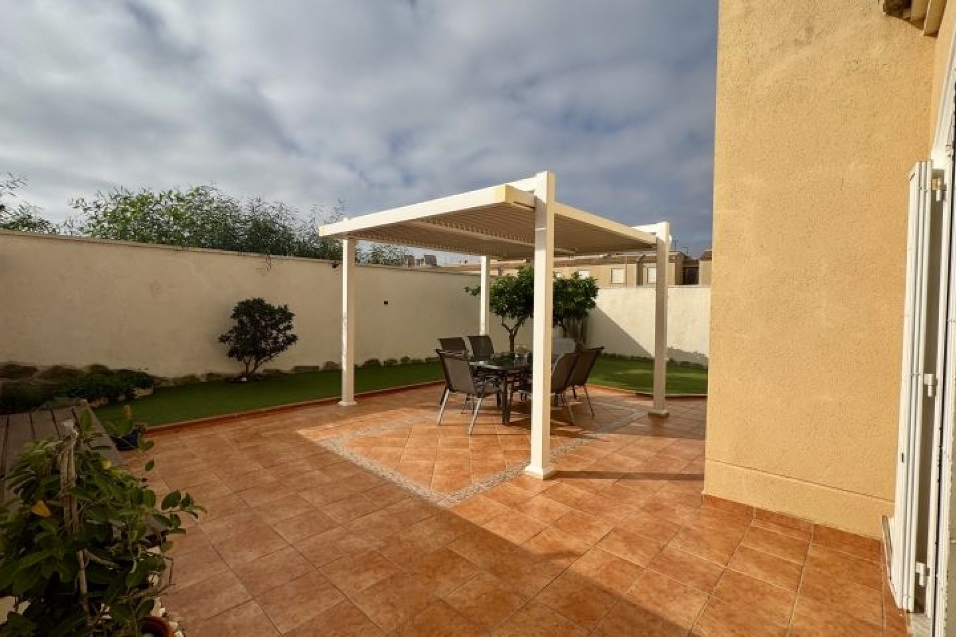 Segunda mano - Villa -
Torrevieja - Costa Blanca