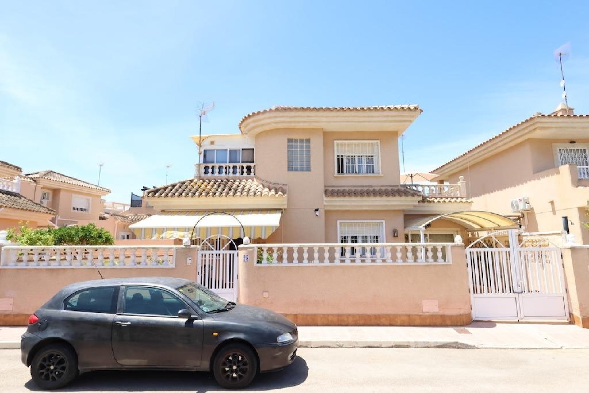 Segunda mano - Villa -
Torrevieja - Costa Blanca