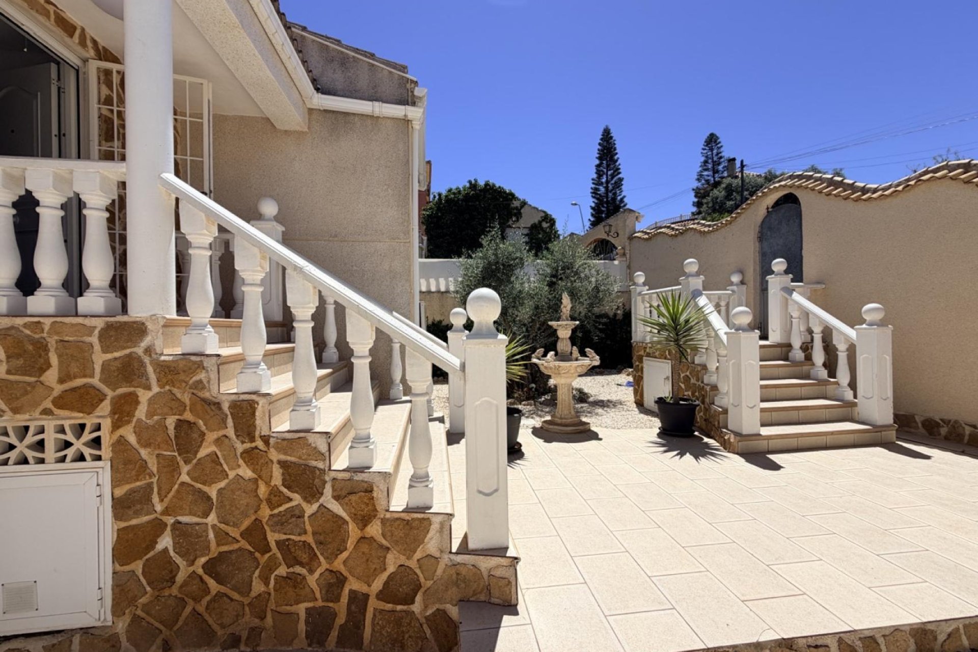 Segunda mano - Villa -
Torrevieja - Costa Blanca