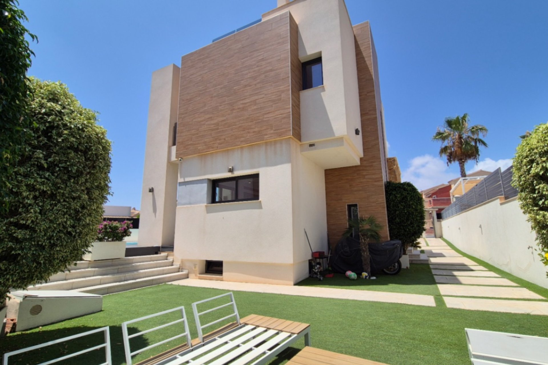 Segunda mano - Villa -
Torrevieja - Costa Blanca