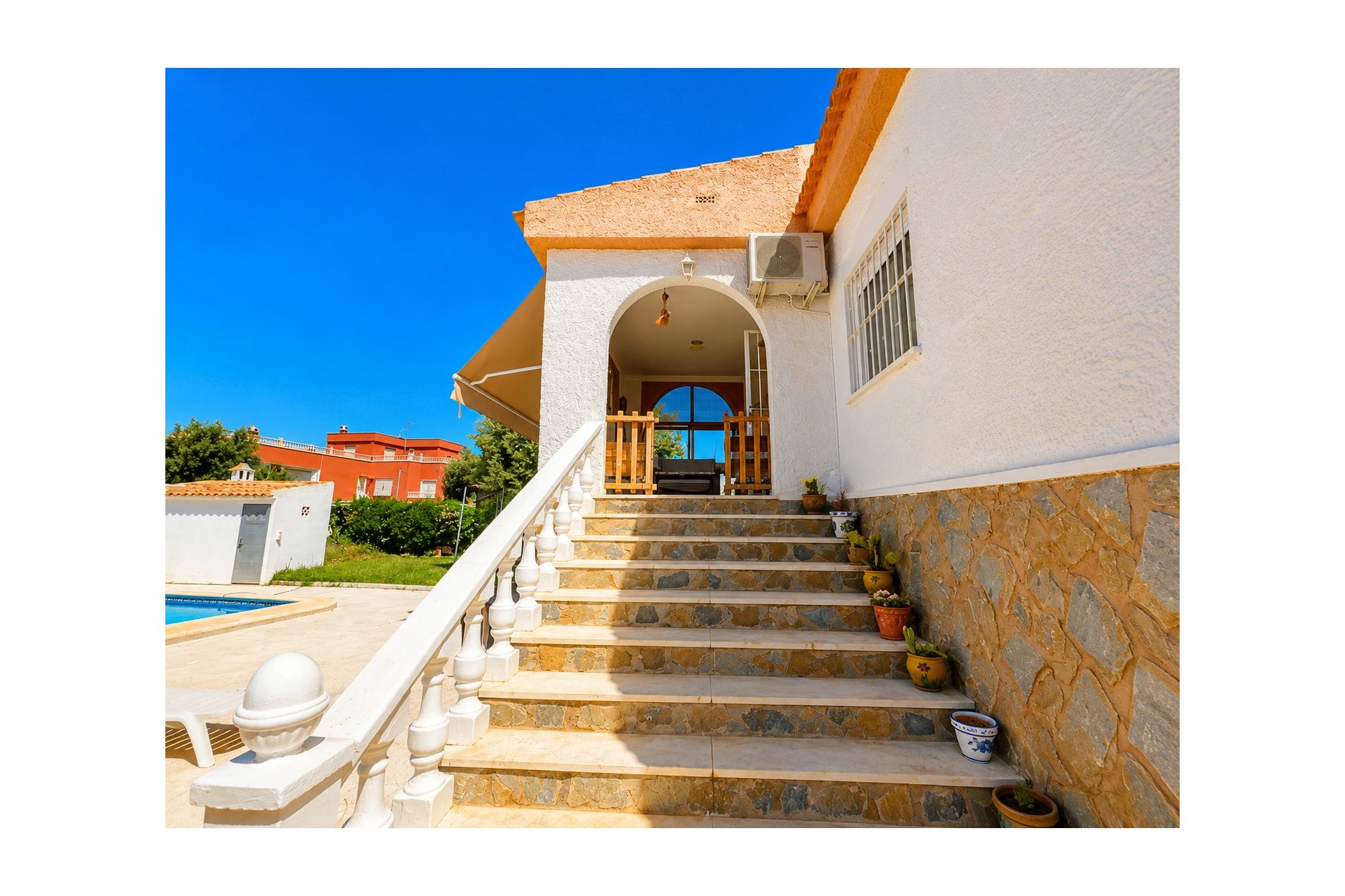 Segunda mano - Villa -
Torrevieja - Costa Blanca