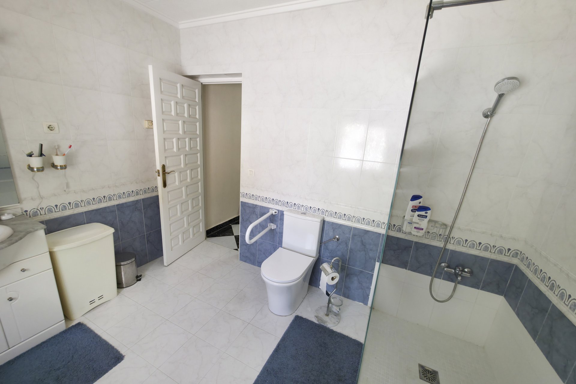 Segunda mano - Villa -
Torrevieja - Costa Blanca