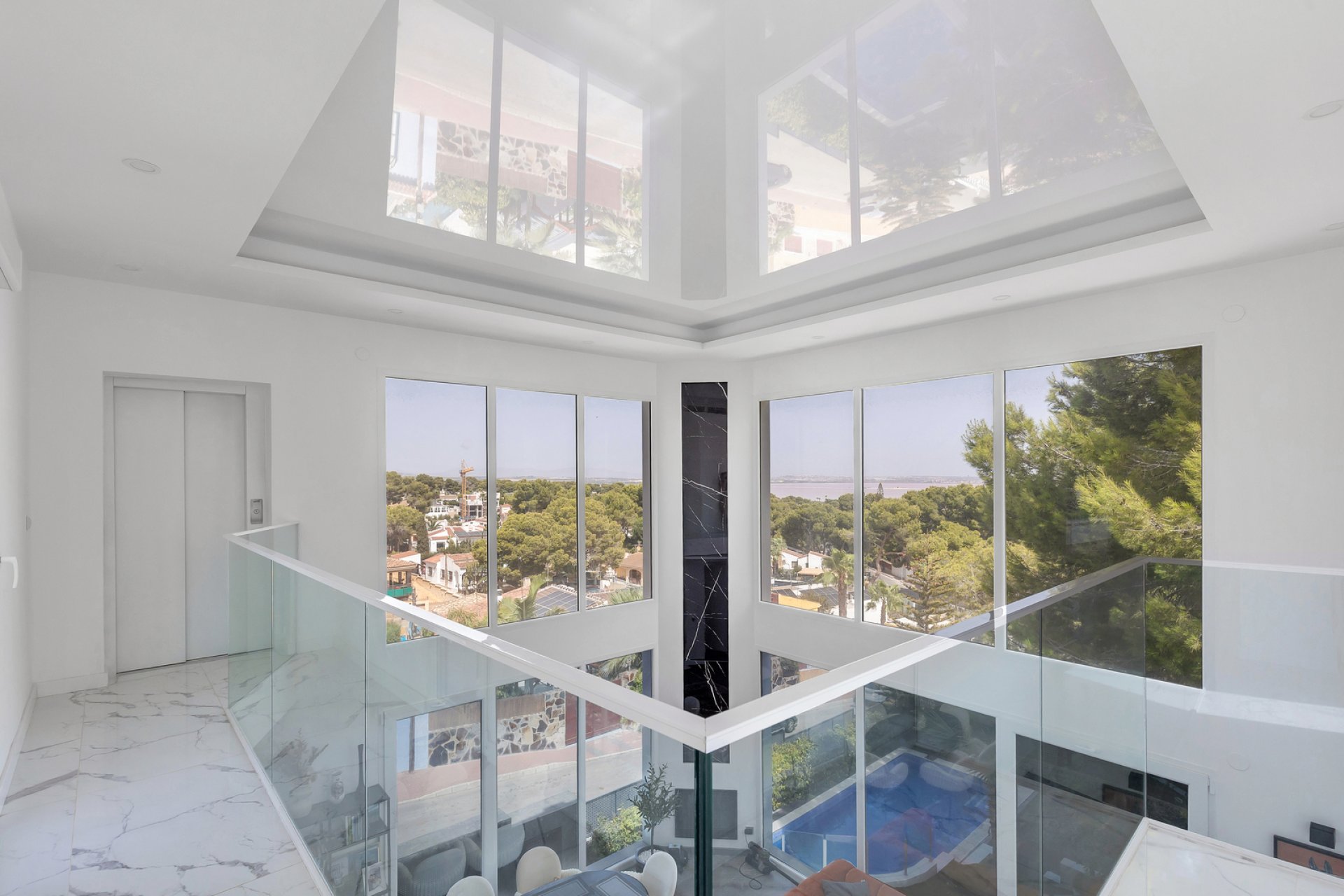 Segunda mano - Villa -
Torrevieja - Costa Blanca