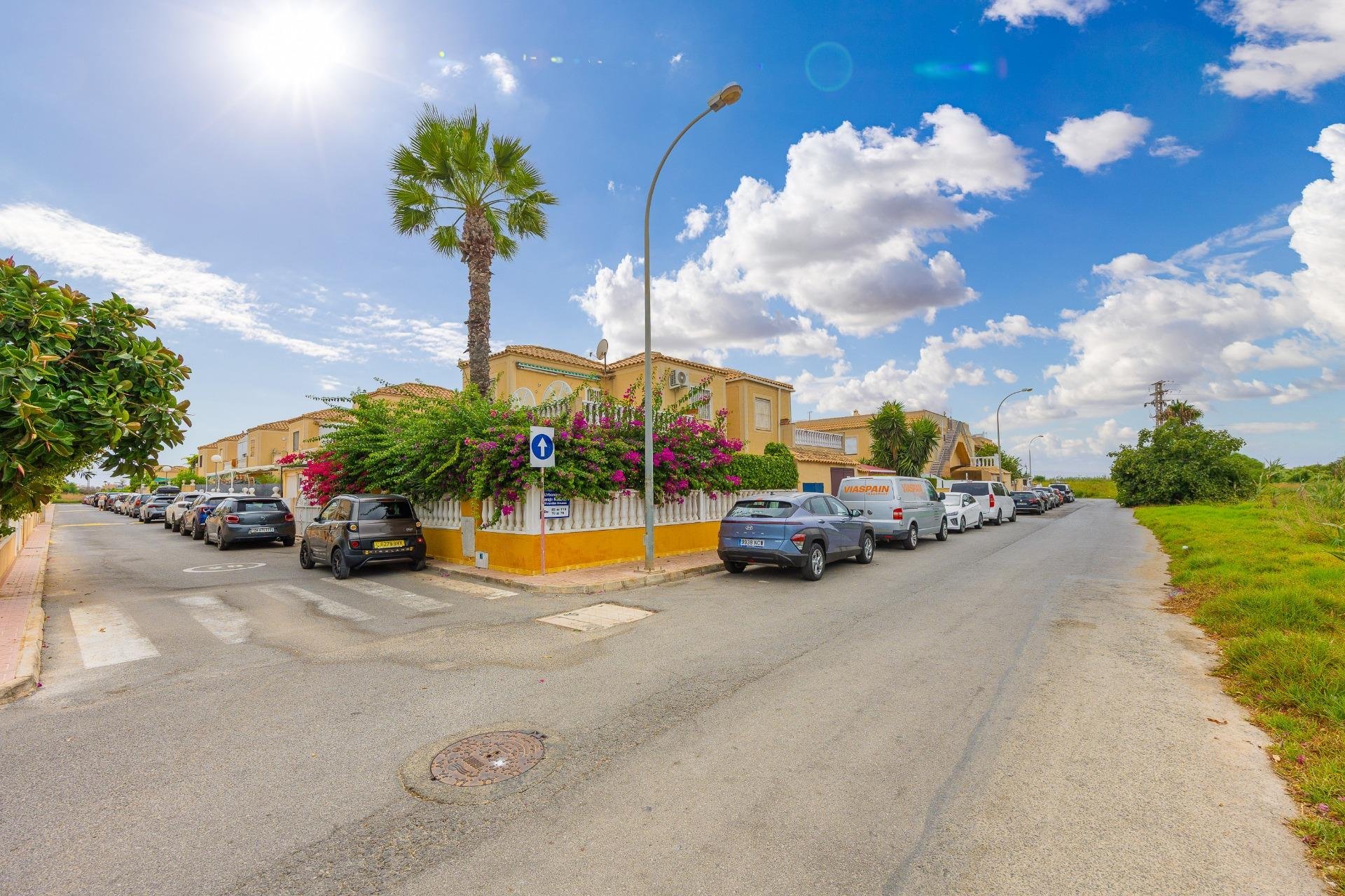 Segunda mano - Villa -
Torrevieja - El Limonar
