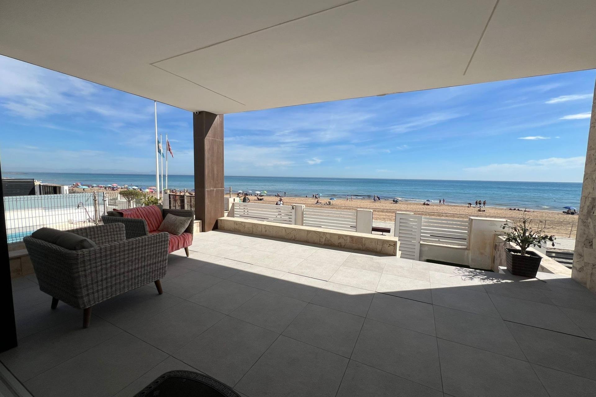 Segunda mano - Villa -
Torrevieja - La Mata