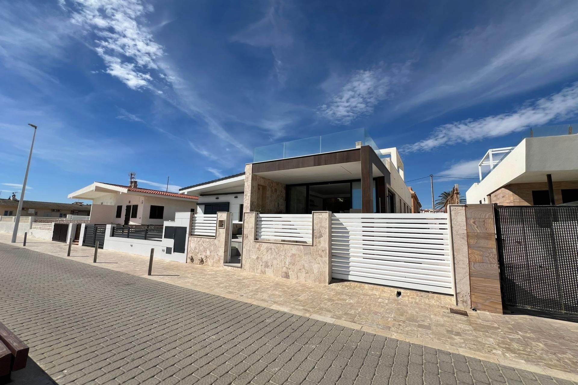 Segunda mano - Villa -
Torrevieja - La Mata