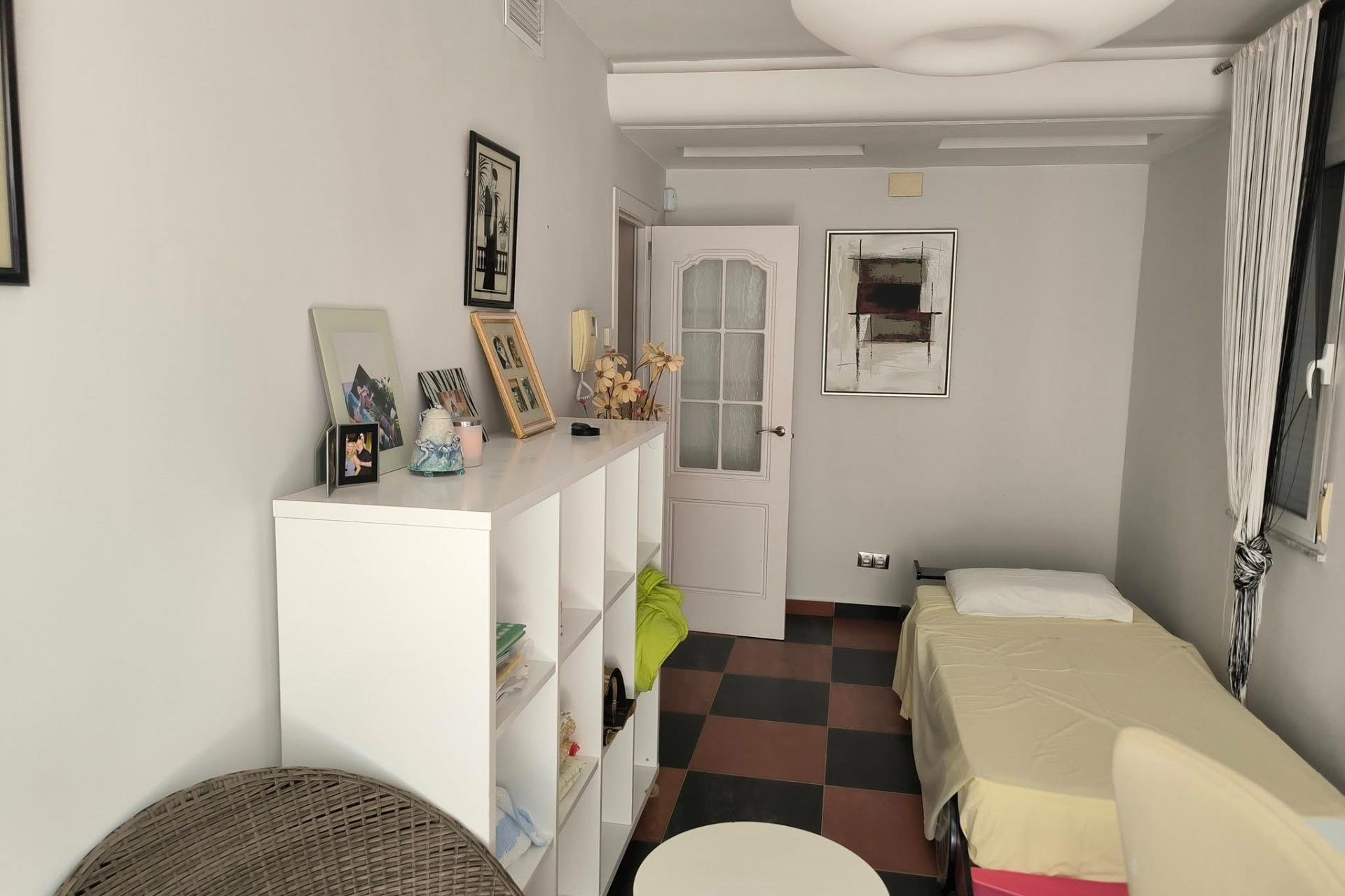 Segunda mano - Villa -
Torrevieja - La Siesta