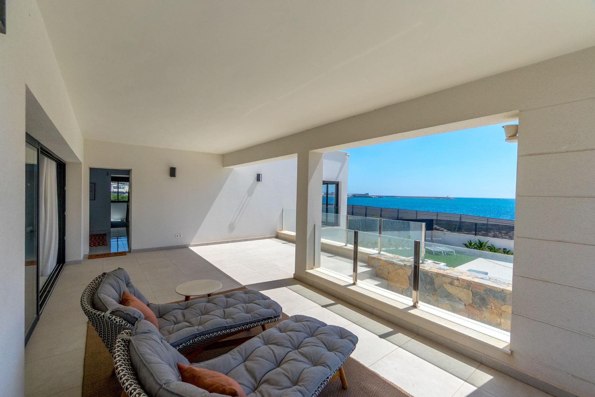 Segunda mano - Villa -
Torrevieja - La Veleta