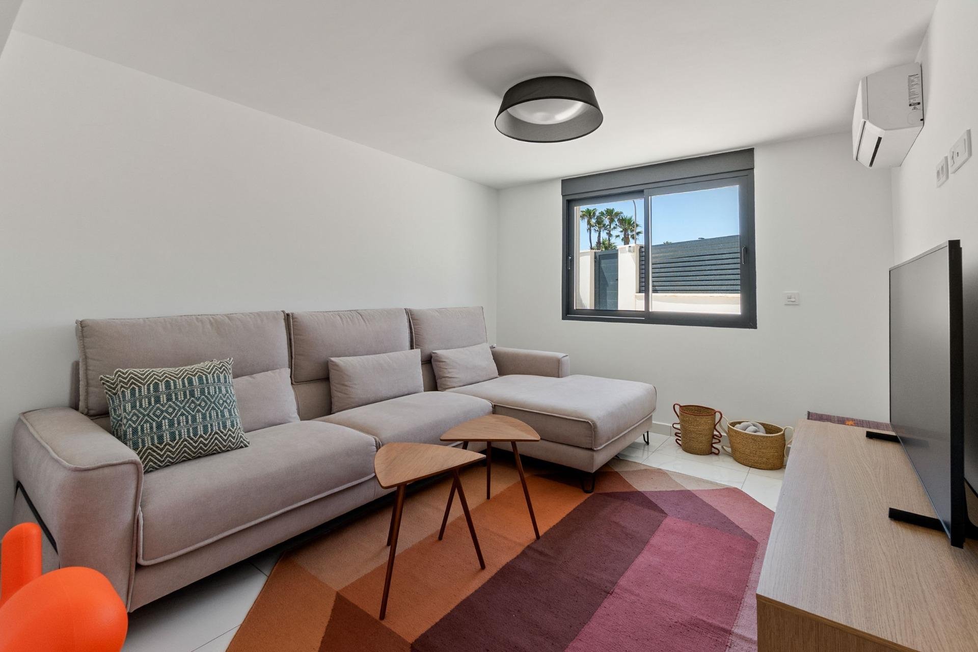 Segunda mano - Villa -
Torrevieja - La Veleta