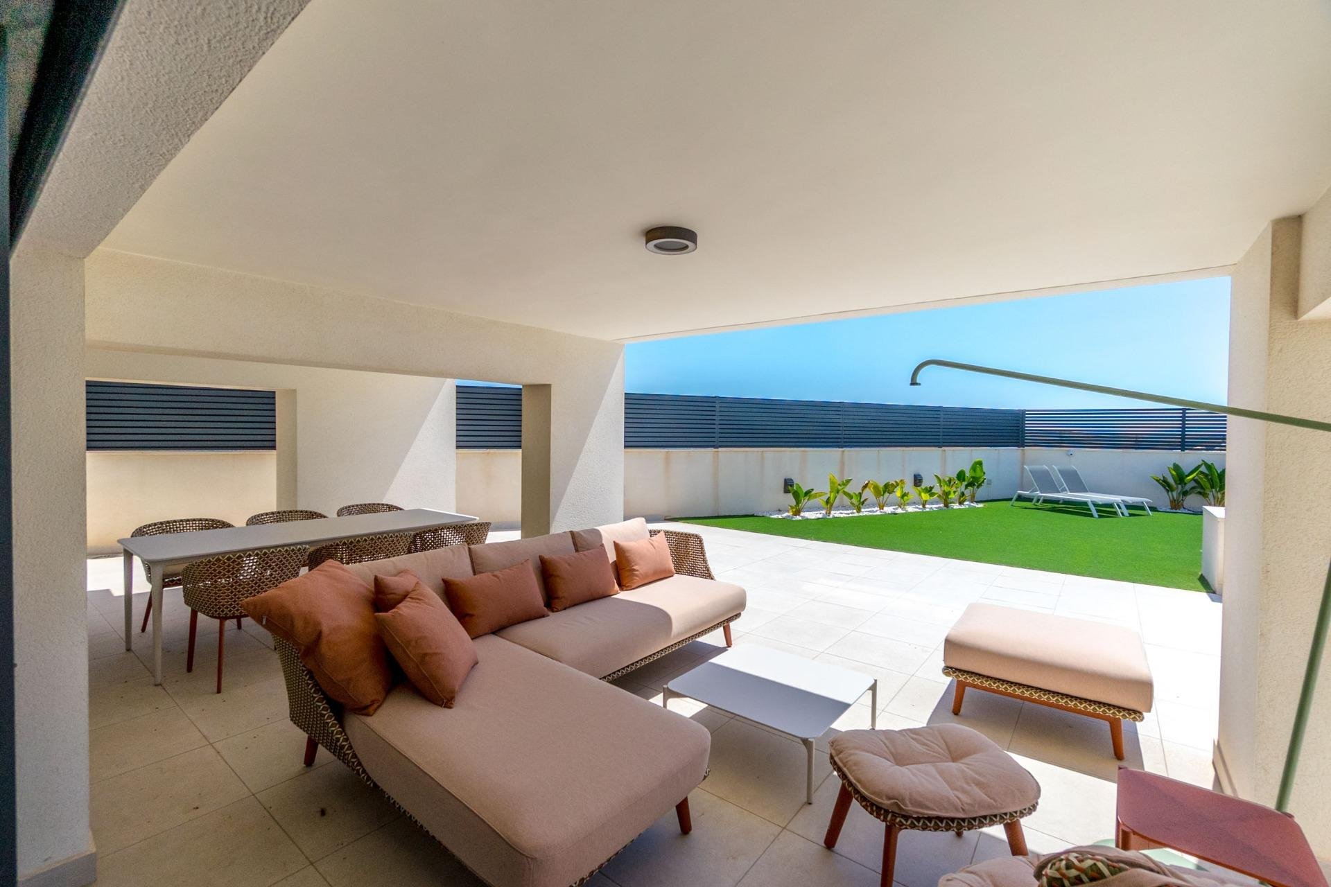 Segunda mano - Villa -
Torrevieja - La Veleta