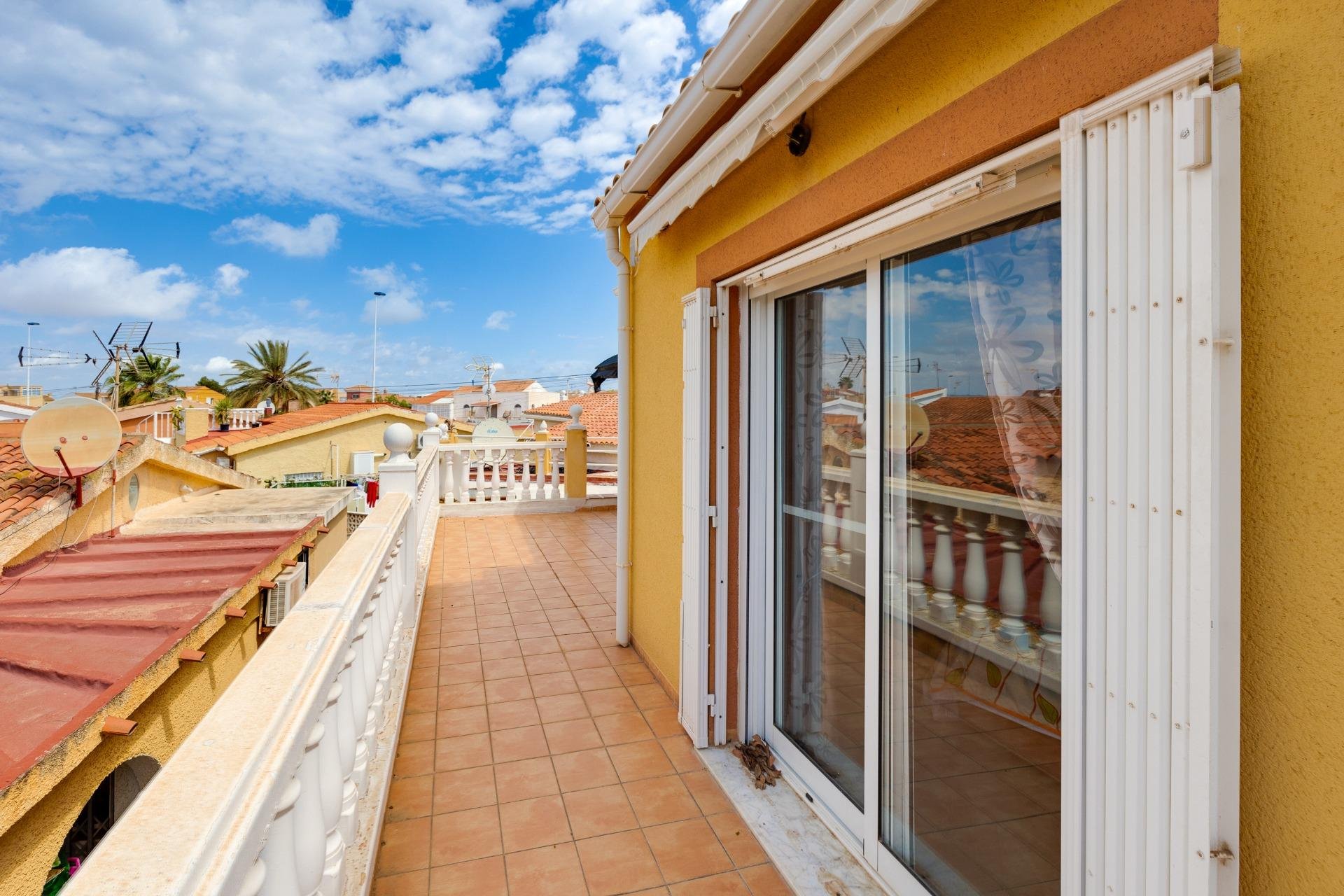 Segunda mano - Villa -
Torrevieja - Los Angeles