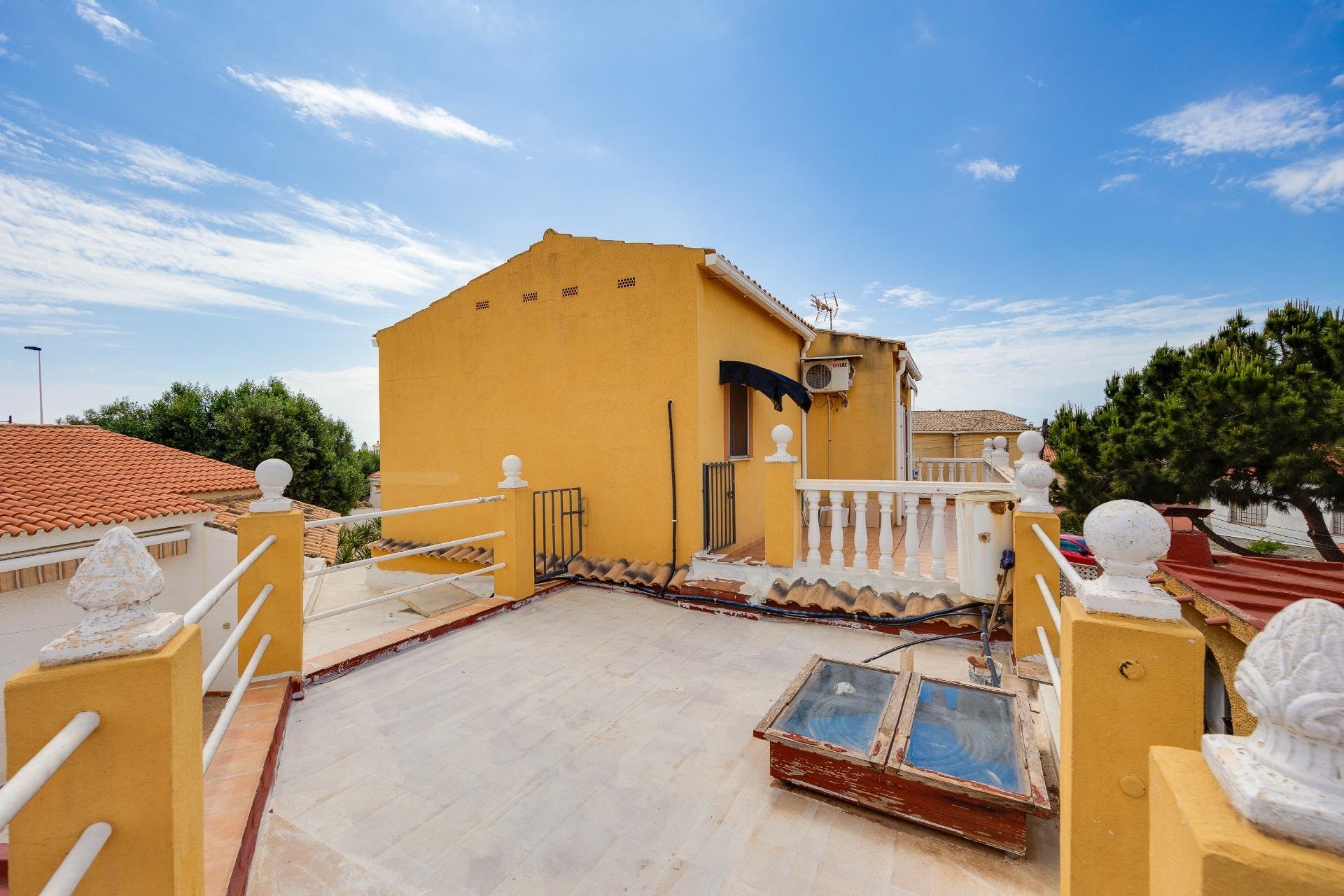Segunda mano - Villa -
Torrevieja - Los Angeles