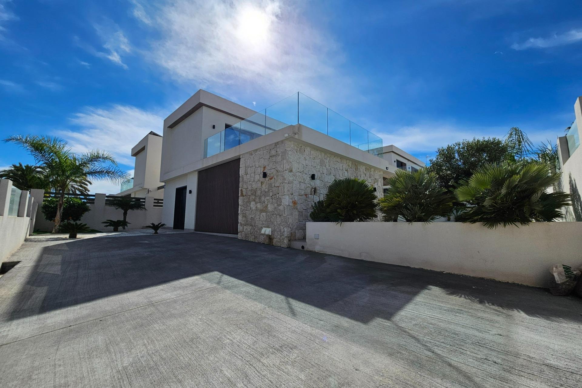 Segunda mano - Villa -
Torrevieja - Los Balcones