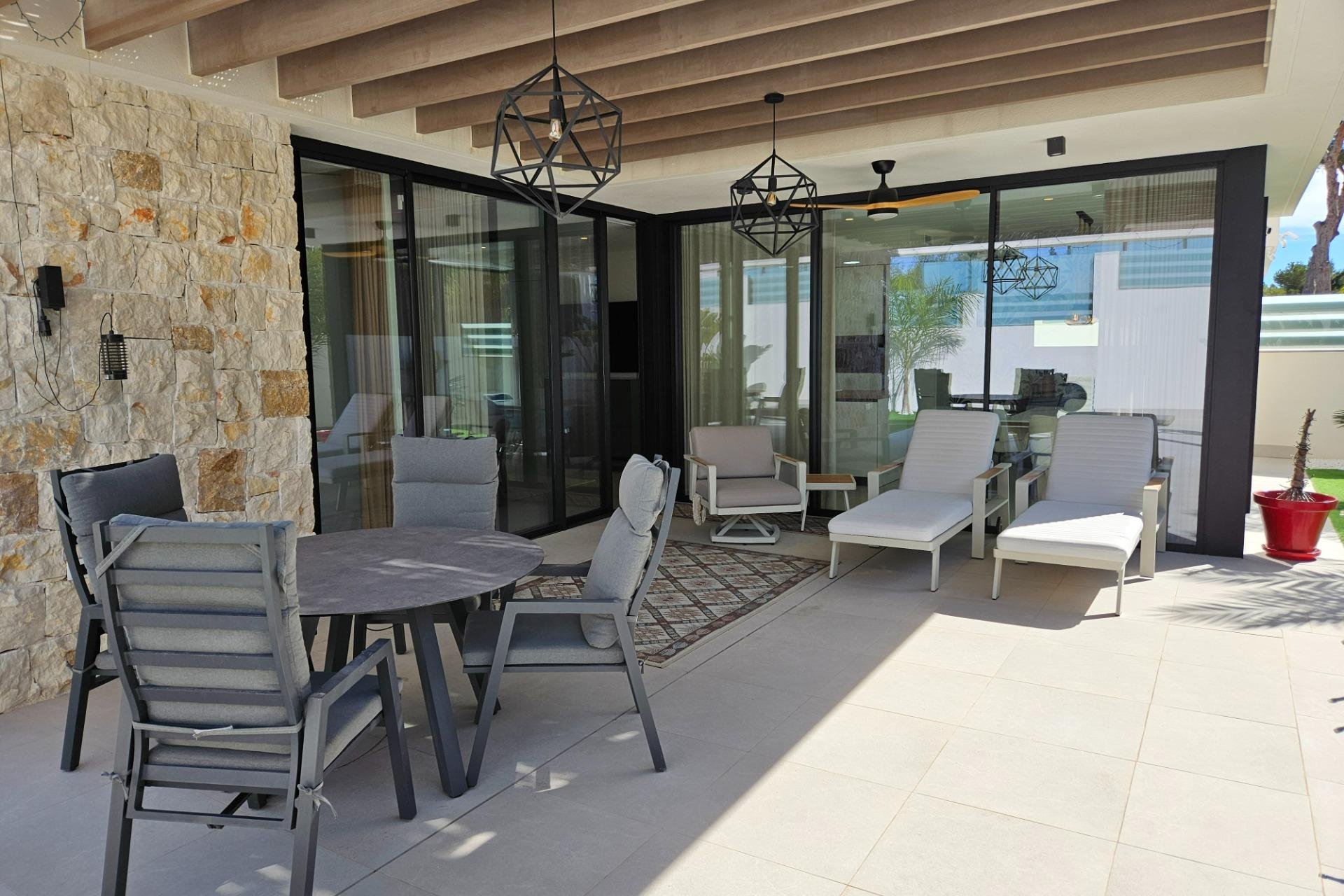 Segunda mano - Villa -
Torrevieja - Los Balcones