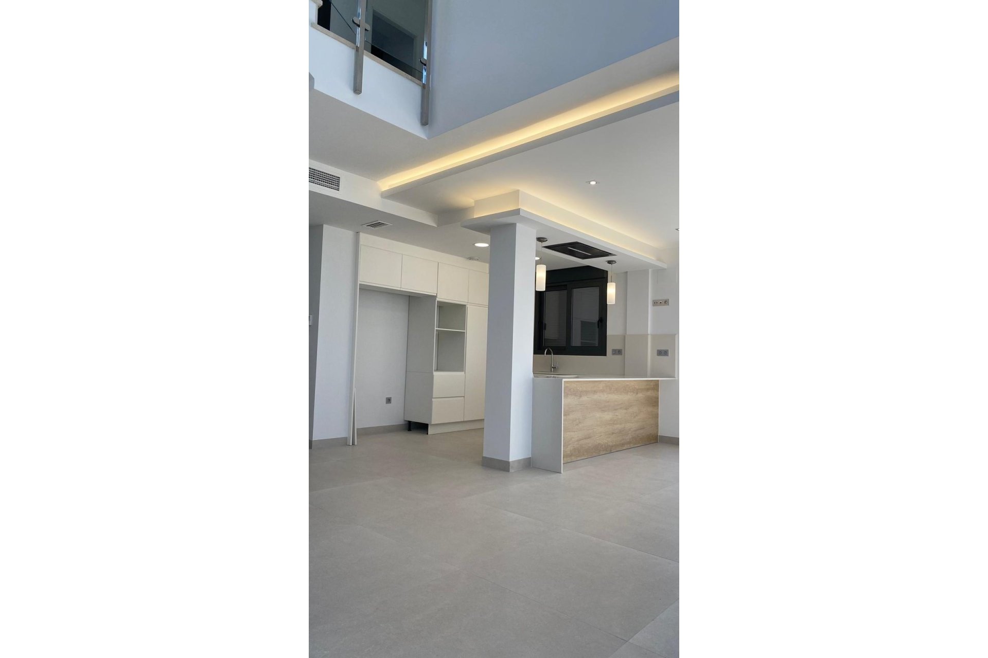 Segunda mano - Villa -
Torrevieja - Los Balcones
