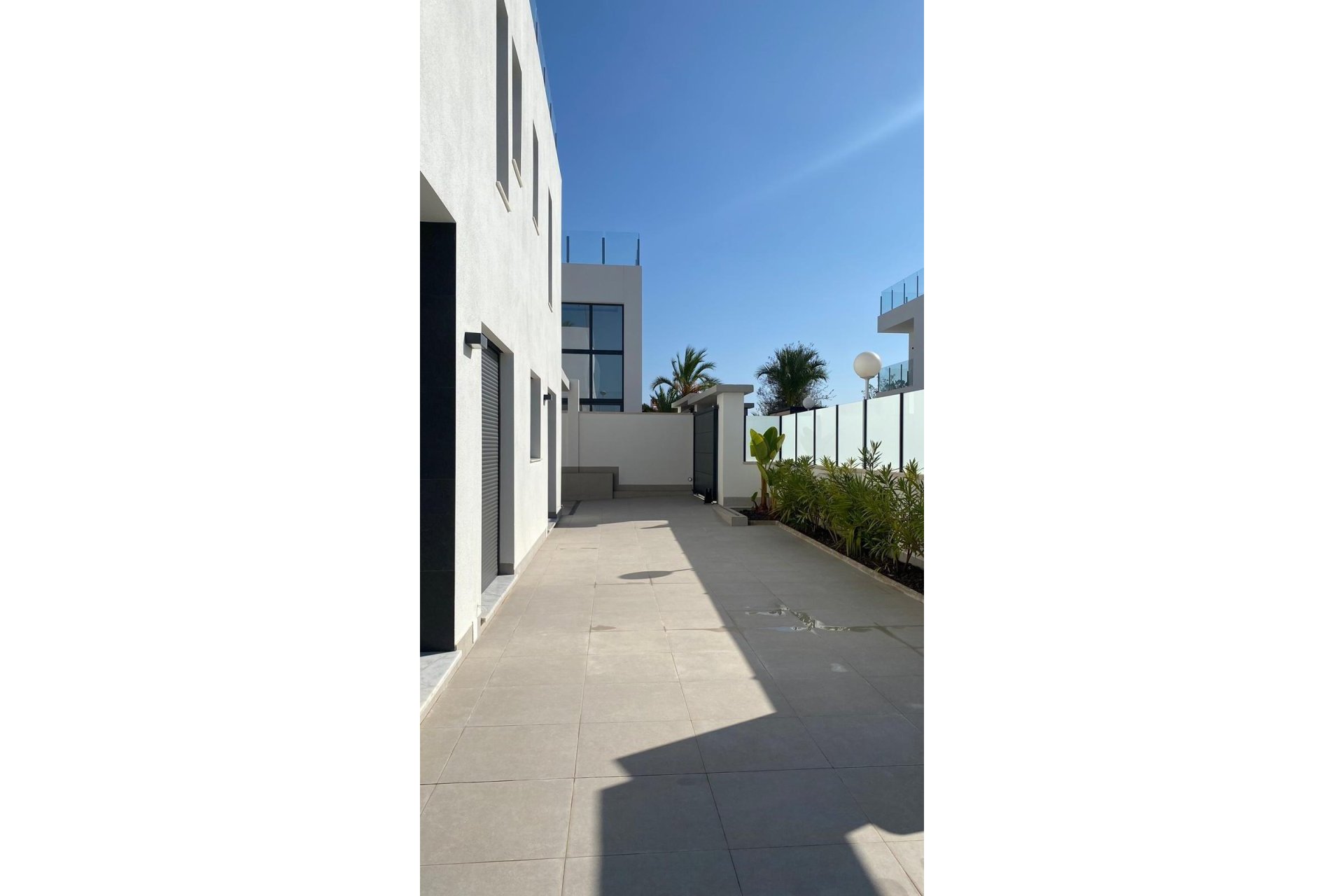 Segunda mano - Villa -
Torrevieja - Los Balcones