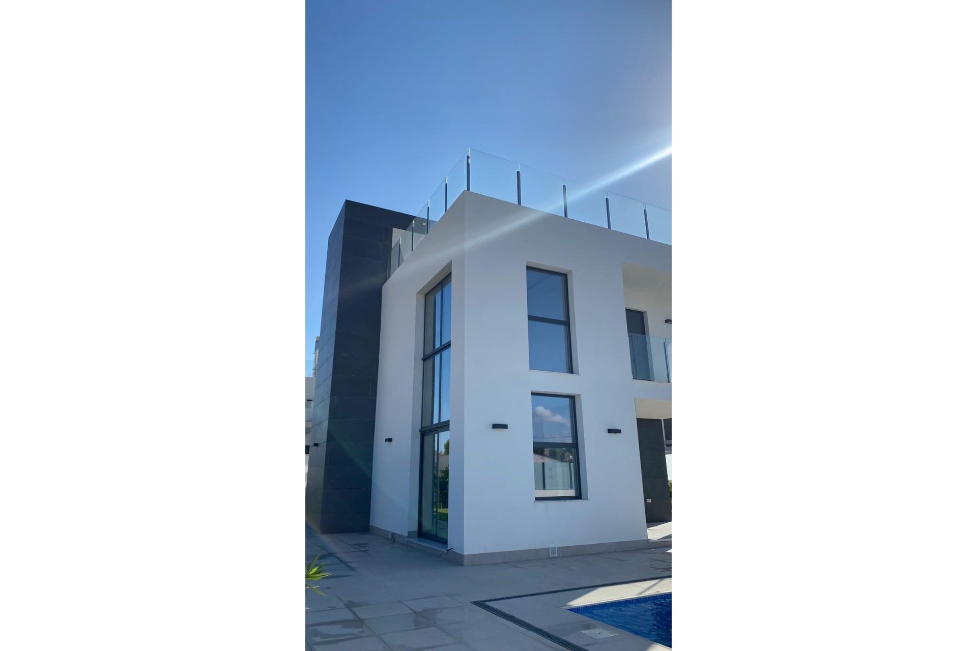 Segunda mano - Villa -
Torrevieja - Los Balcones