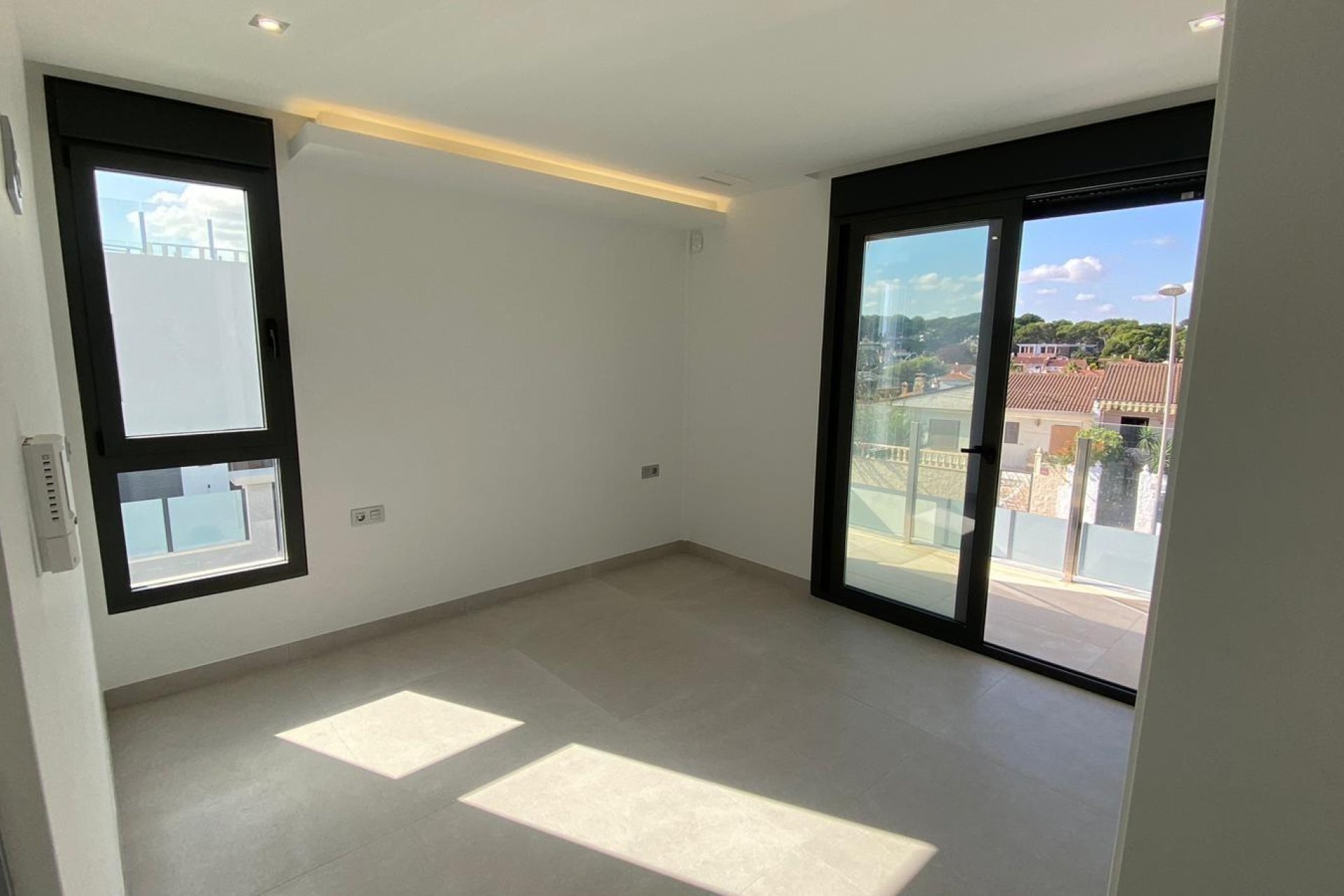 Segunda mano - Villa -
Torrevieja - Los Balcones