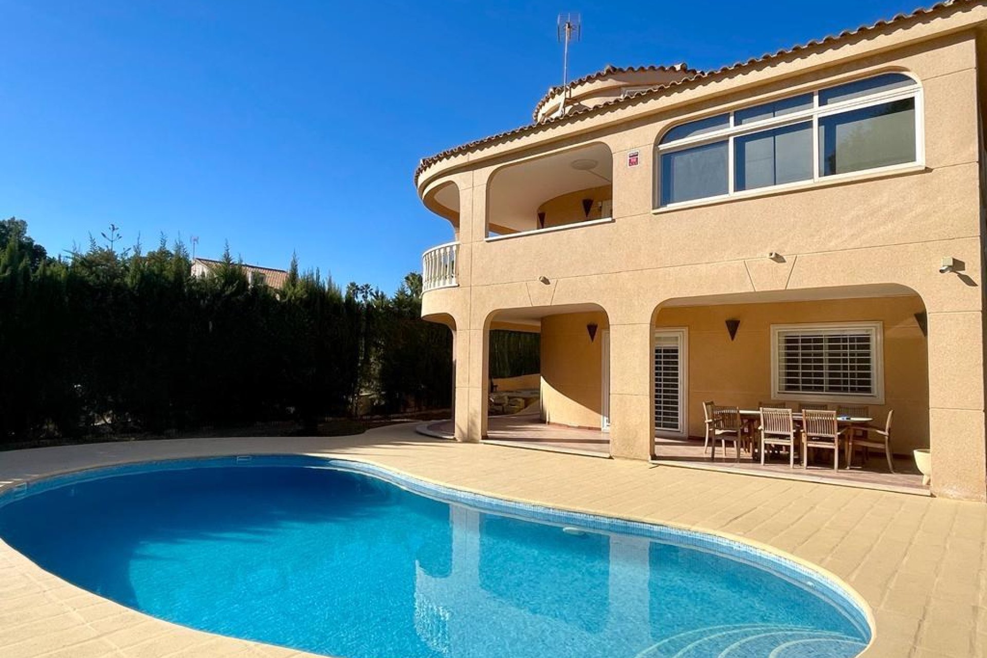 Segunda mano - Villa -
Torrevieja - Los Balcones