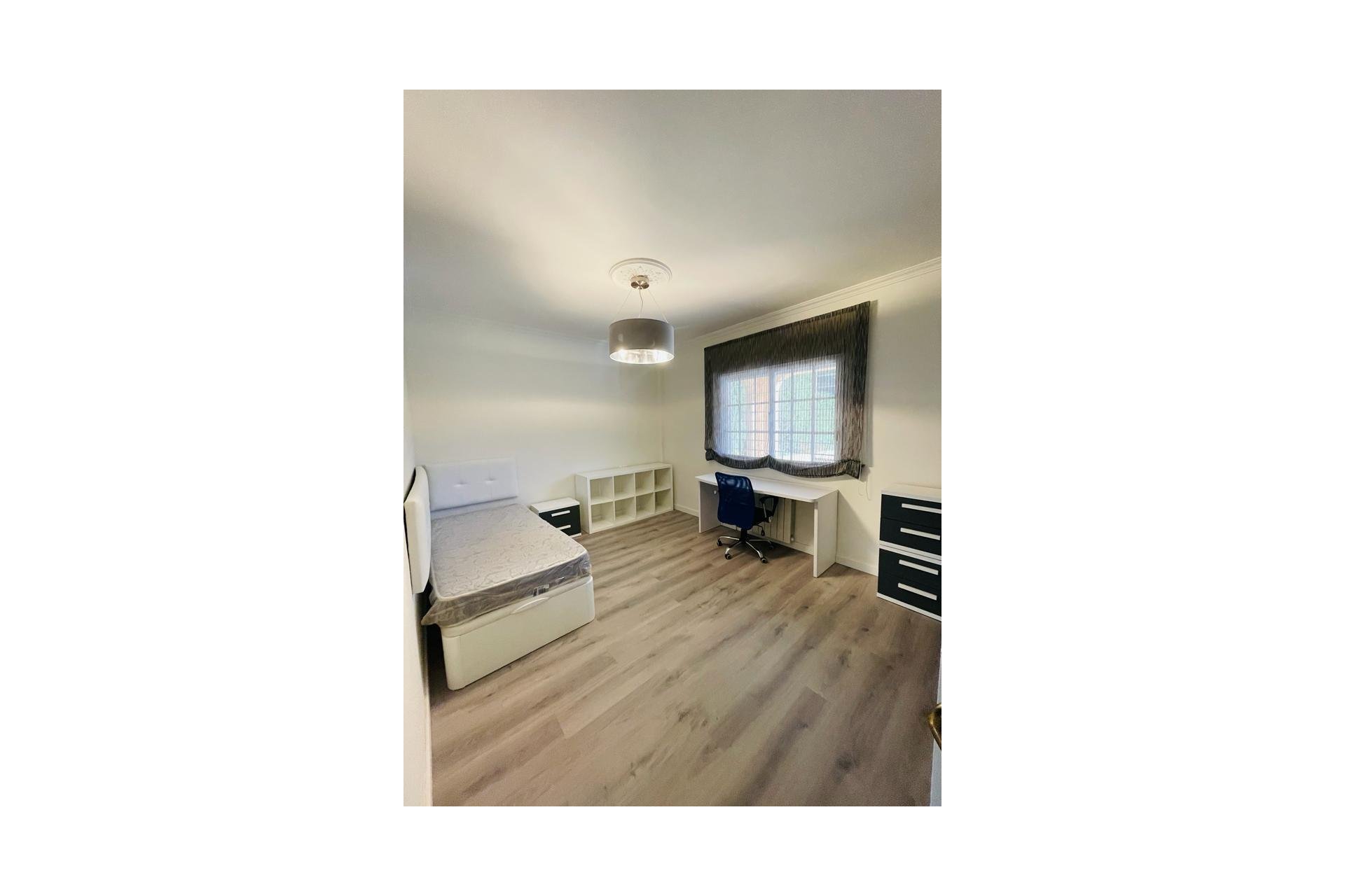 Segunda mano - Villa -
Torrevieja - Los Balcones