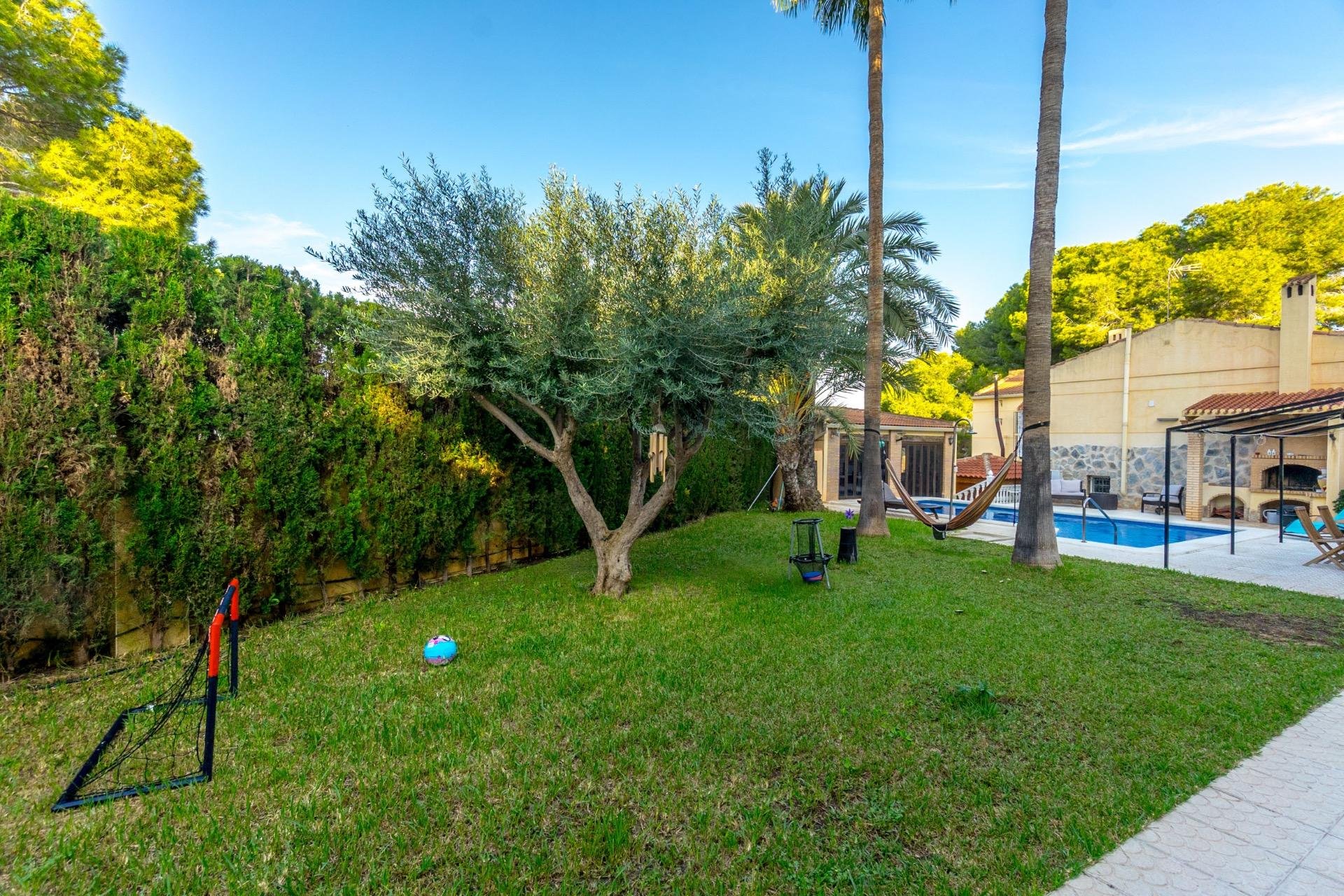 Segunda mano - Villa -
Torrevieja - Los Balcones