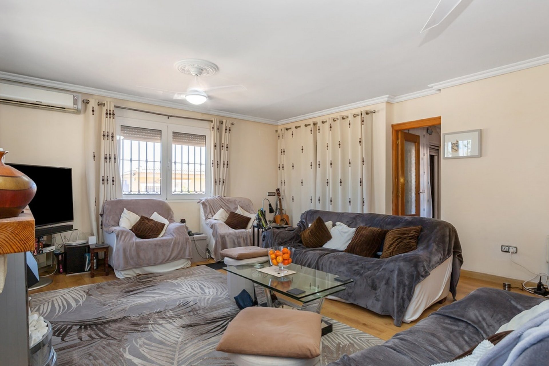 Segunda mano - Villa -
Torrevieja - Los Balcones