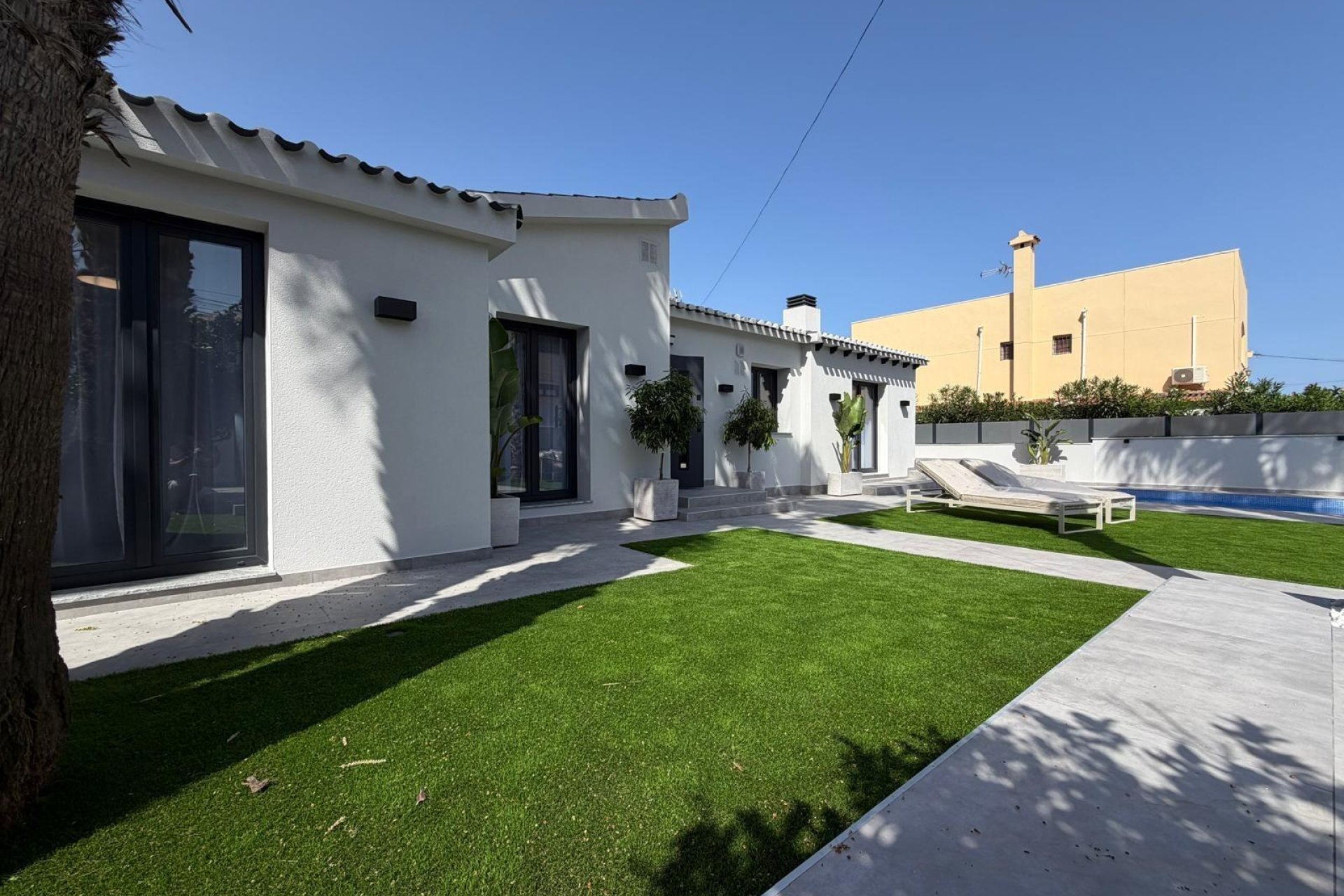 Segunda mano - Villa -
Torrevieja - Punta Prima