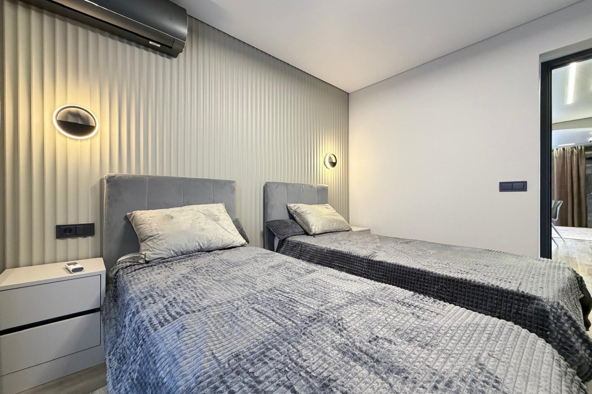Segunda mano - Villa -
Torrevieja - Punta Prima