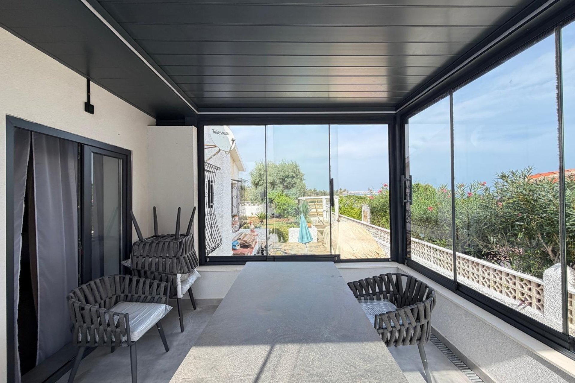 Segunda mano - Villa -
Torrevieja - Punta Prima