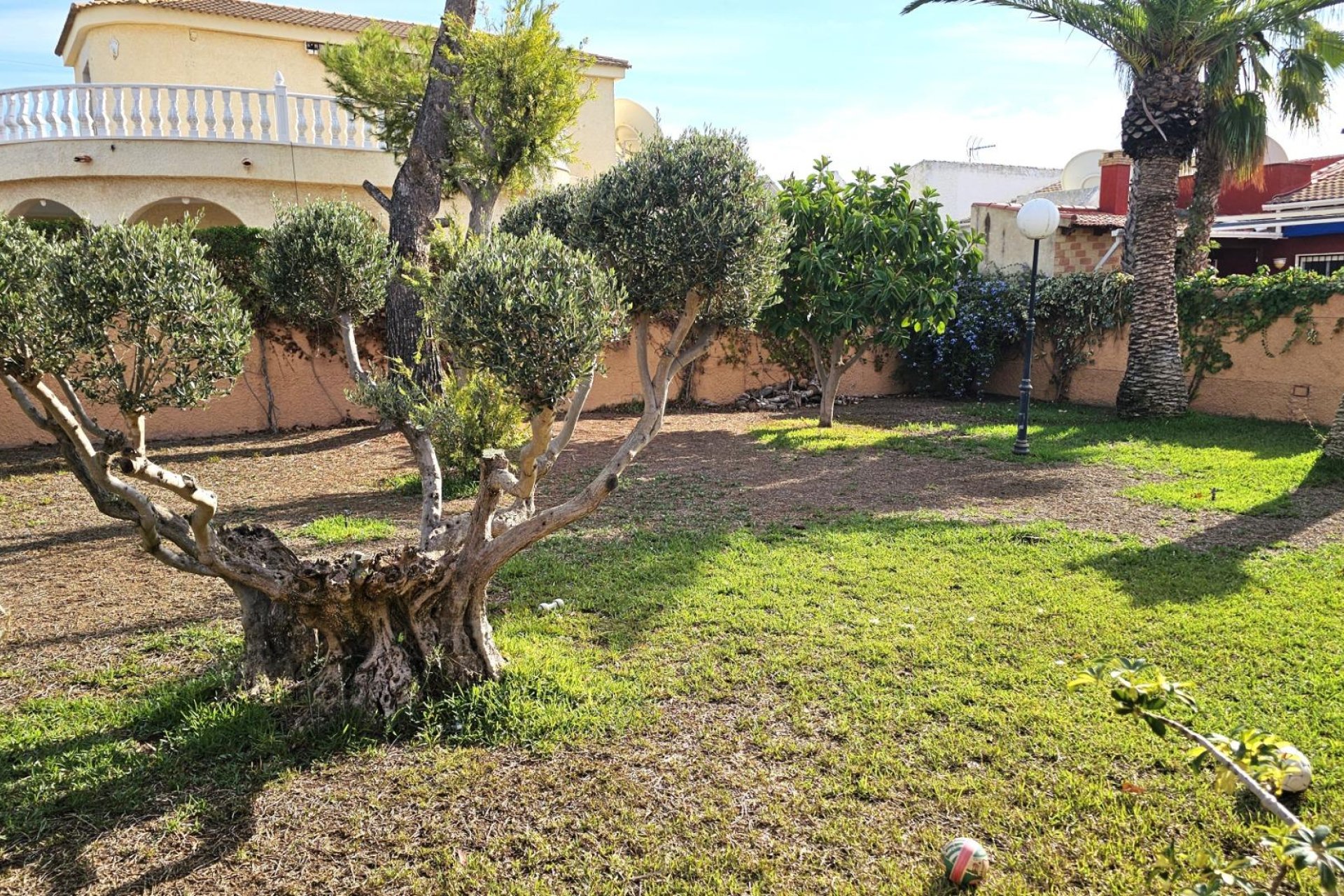Segunda mano - Villa -
Torrevieja - San Luis