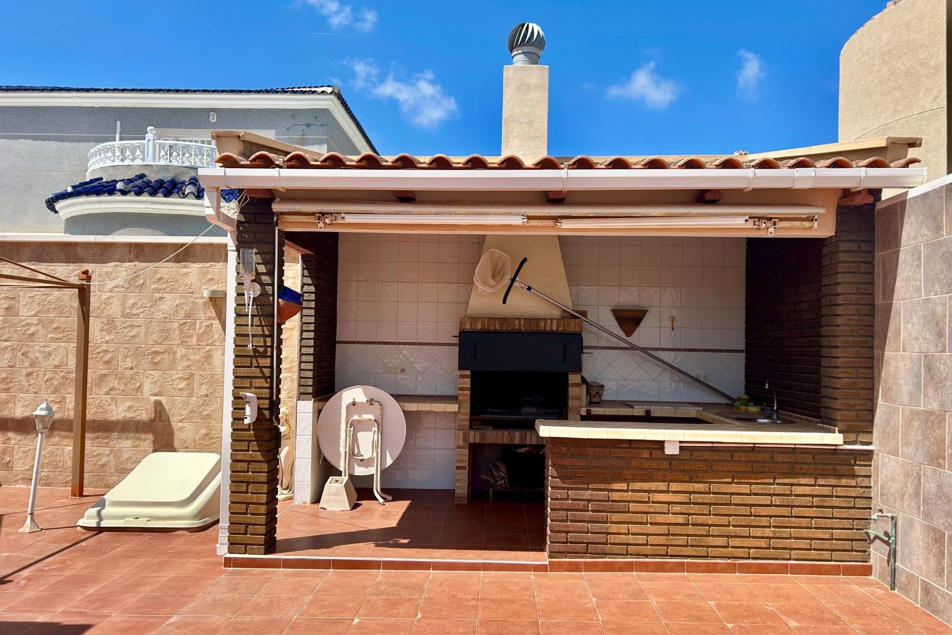 Segunda mano - Villa -
Torrevieja - San Luis