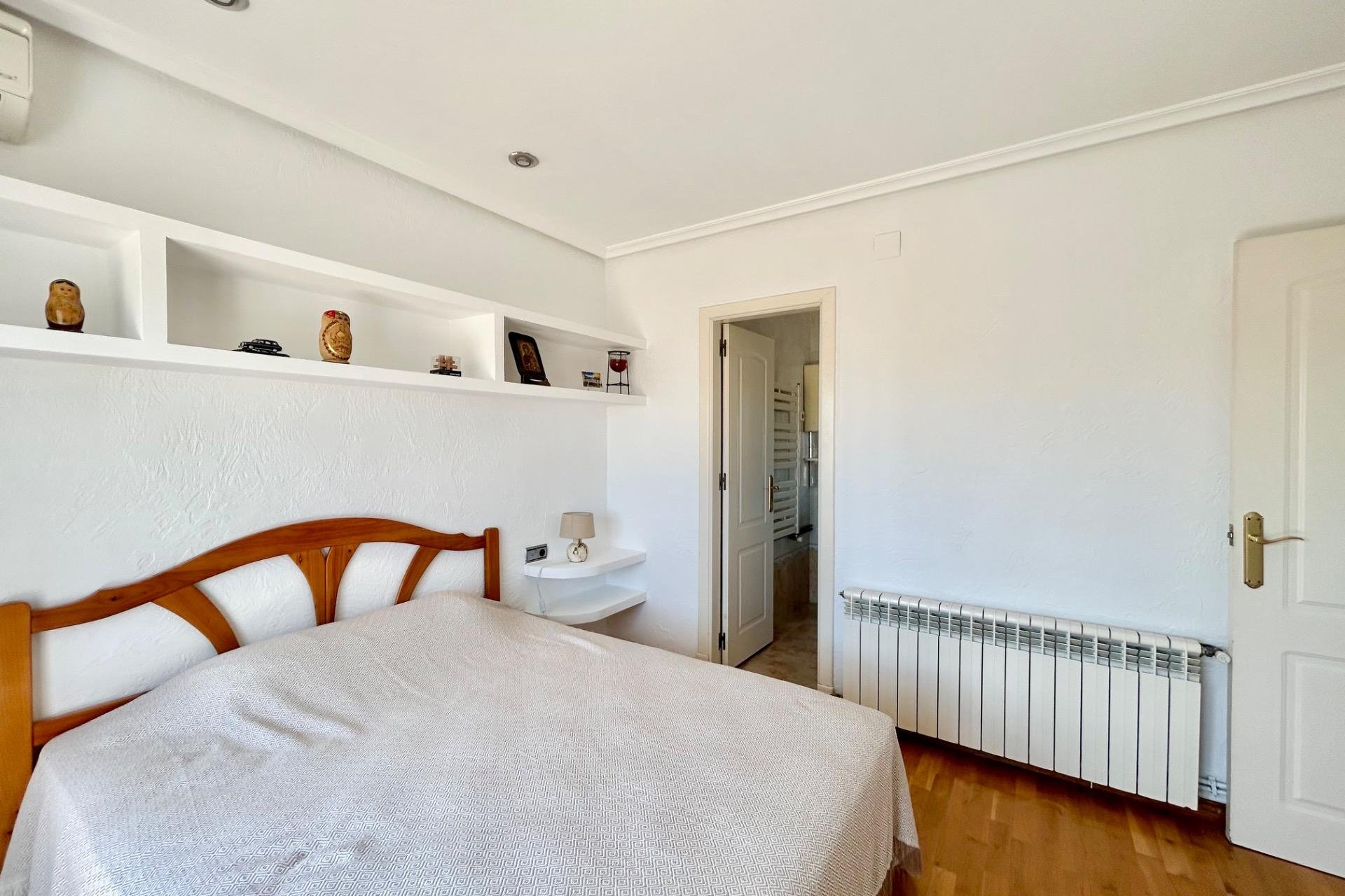 Segunda mano - Villa -
Torrevieja - San Luis