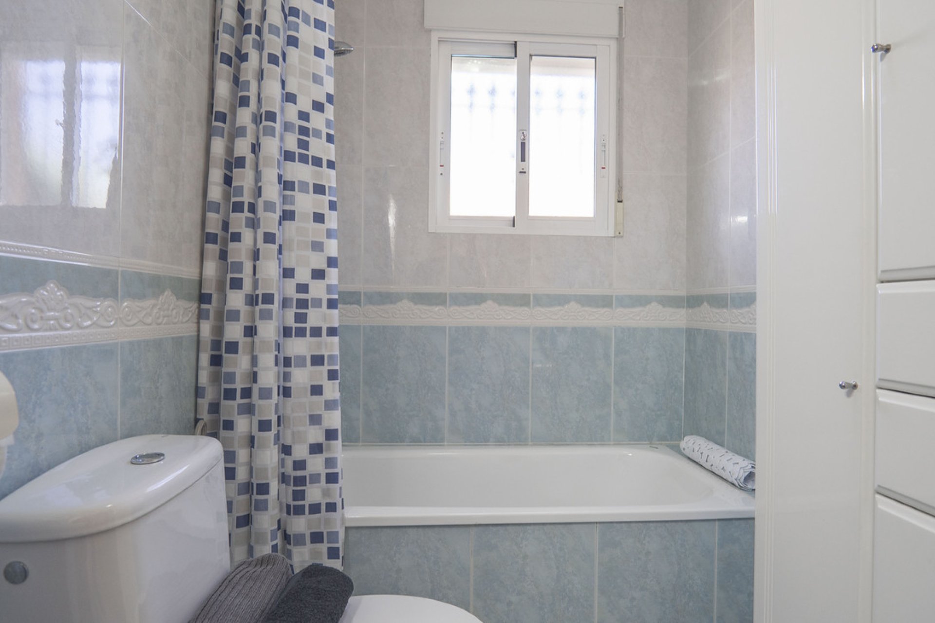 Segunda mano - Villa -
Villamartin - Costa Blanca