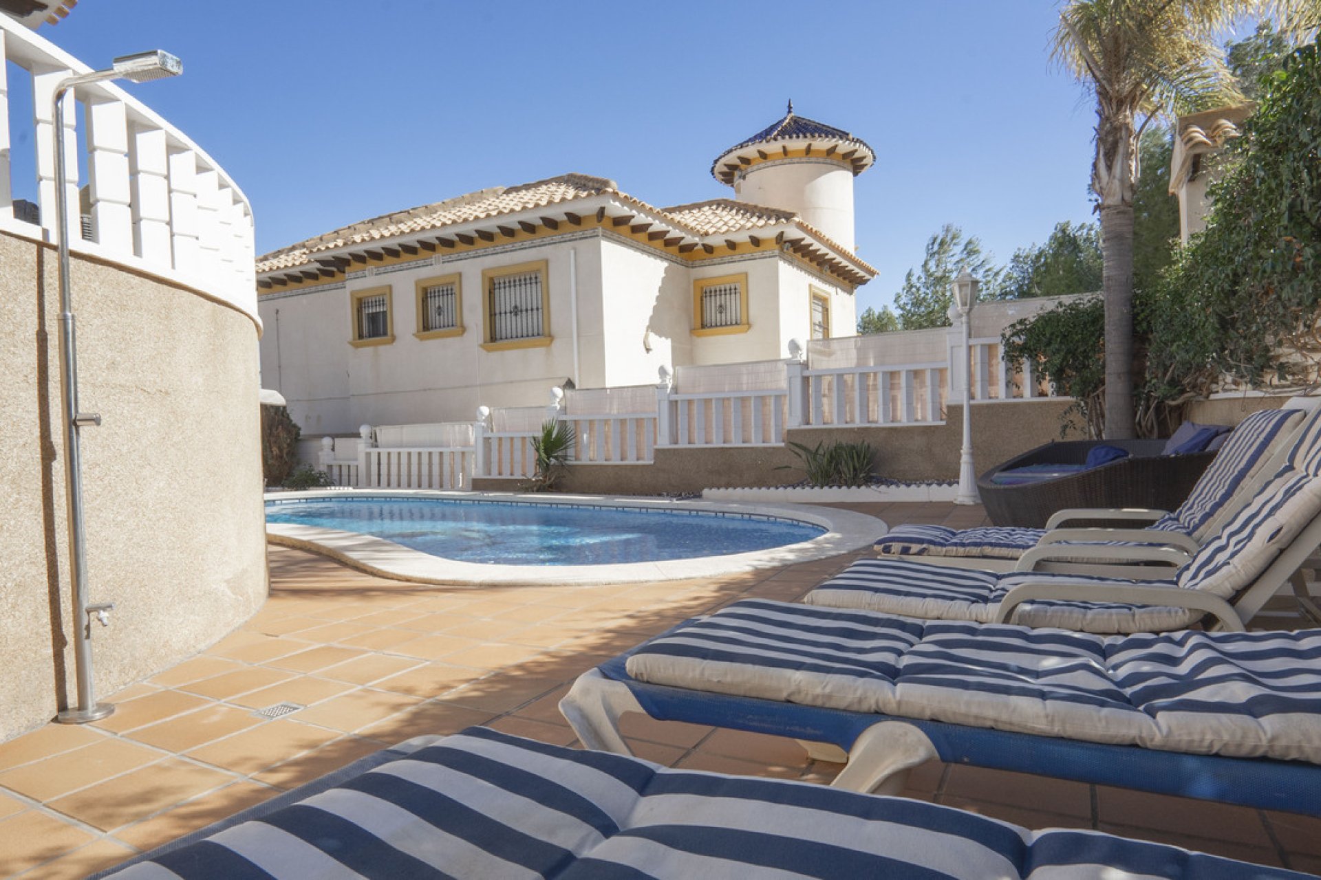 Segunda mano - Villa -
Villamartin - Costa Blanca