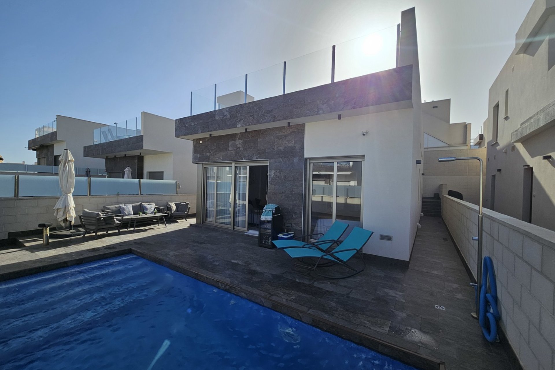 Segunda mano - Villa -
Villamartin - Costa Blanca