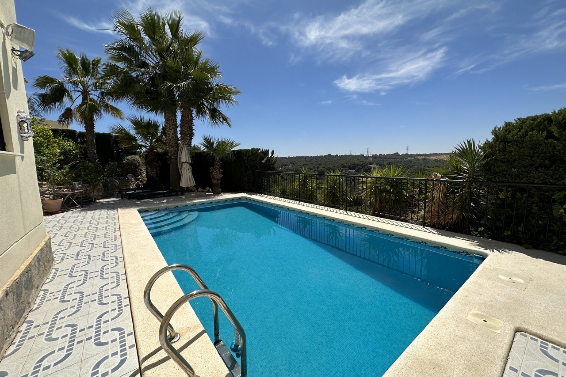 Segunda mano - Villa -
Villamartin - Costa Blanca