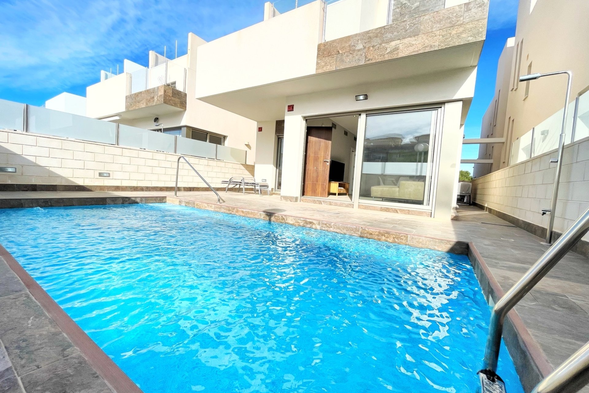 Segunda mano - Villa -
Villamartin - Costa Blanca