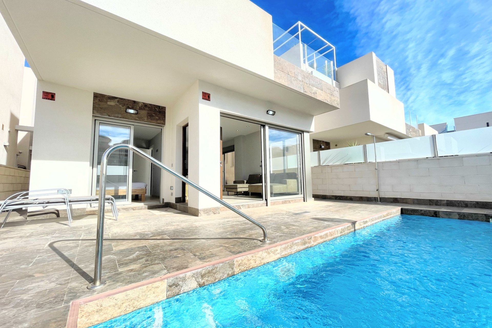 Segunda mano - Villa -
Villamartin - Costa Blanca