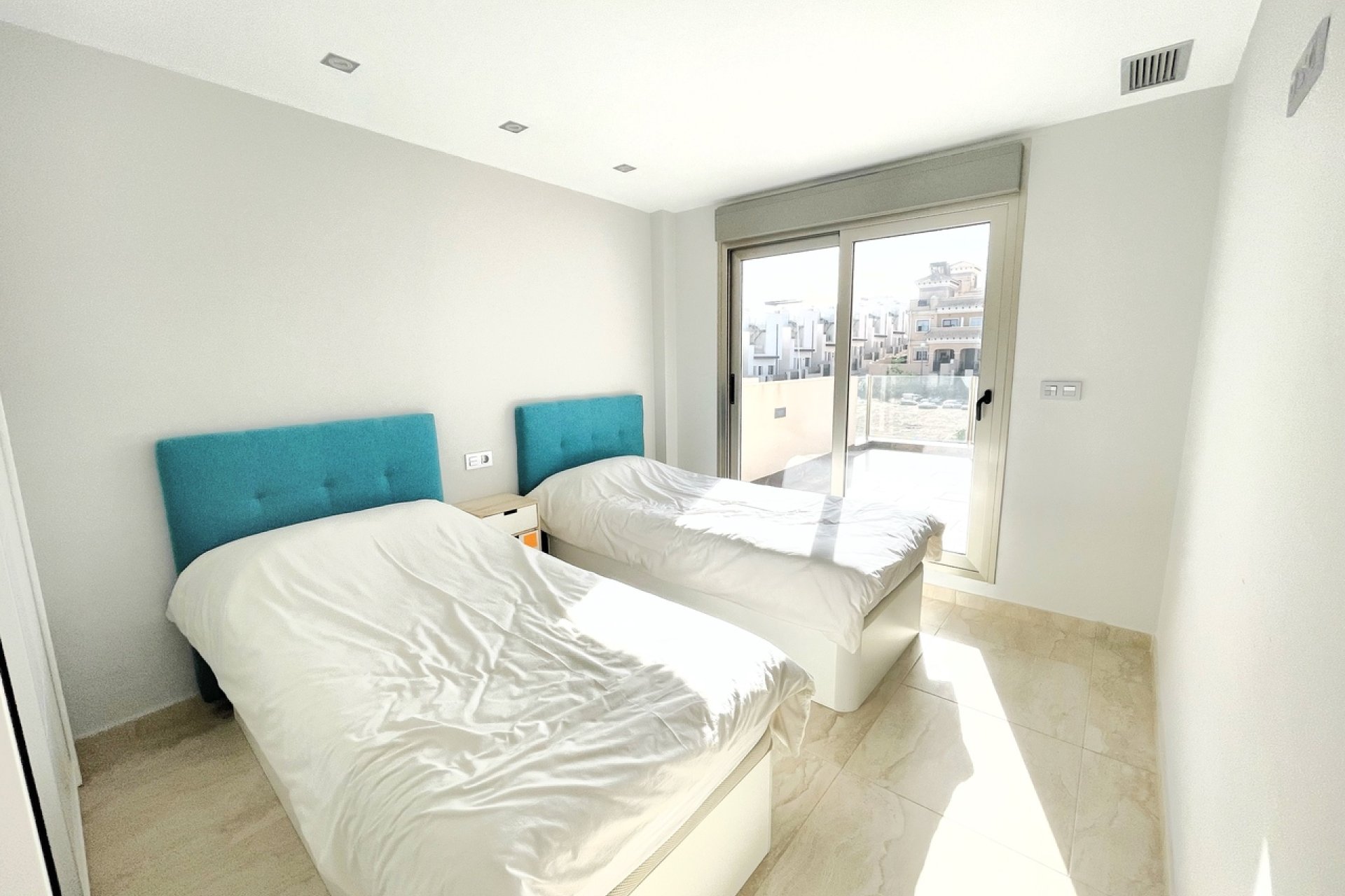 Segunda mano - Villa -
Villamartin - Costa Blanca