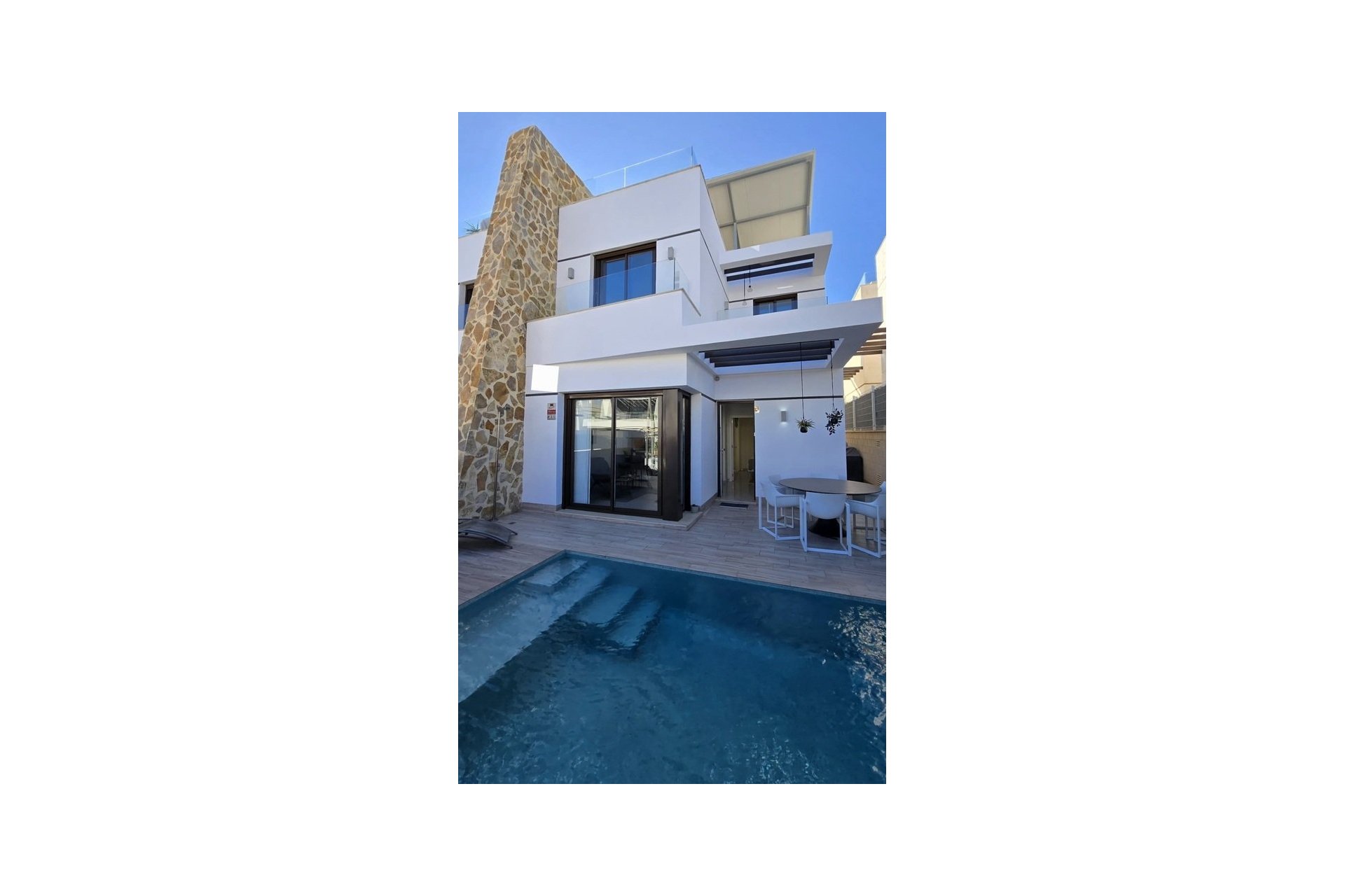 Segunda mano - Villa -
Villamartin - Costa Blanca
