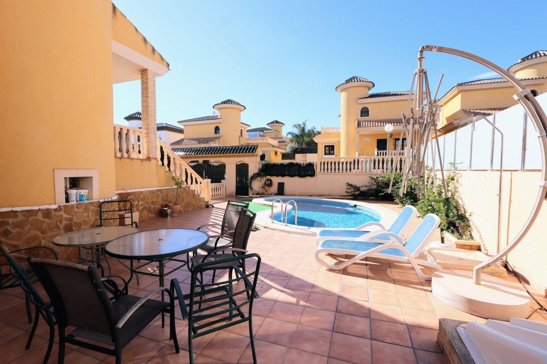 Segunda mano - Villa -
Villamartin - Costa Blanca