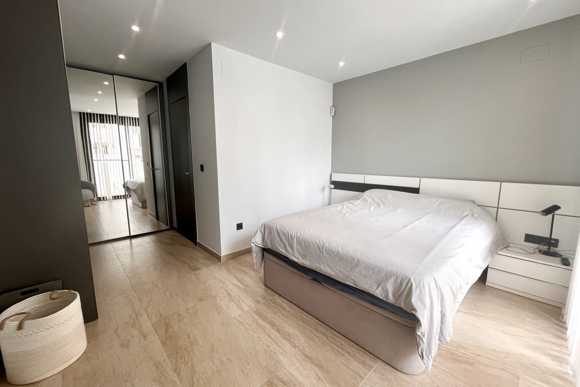 Segunda mano - Villa -
Villamartin - Costa Blanca