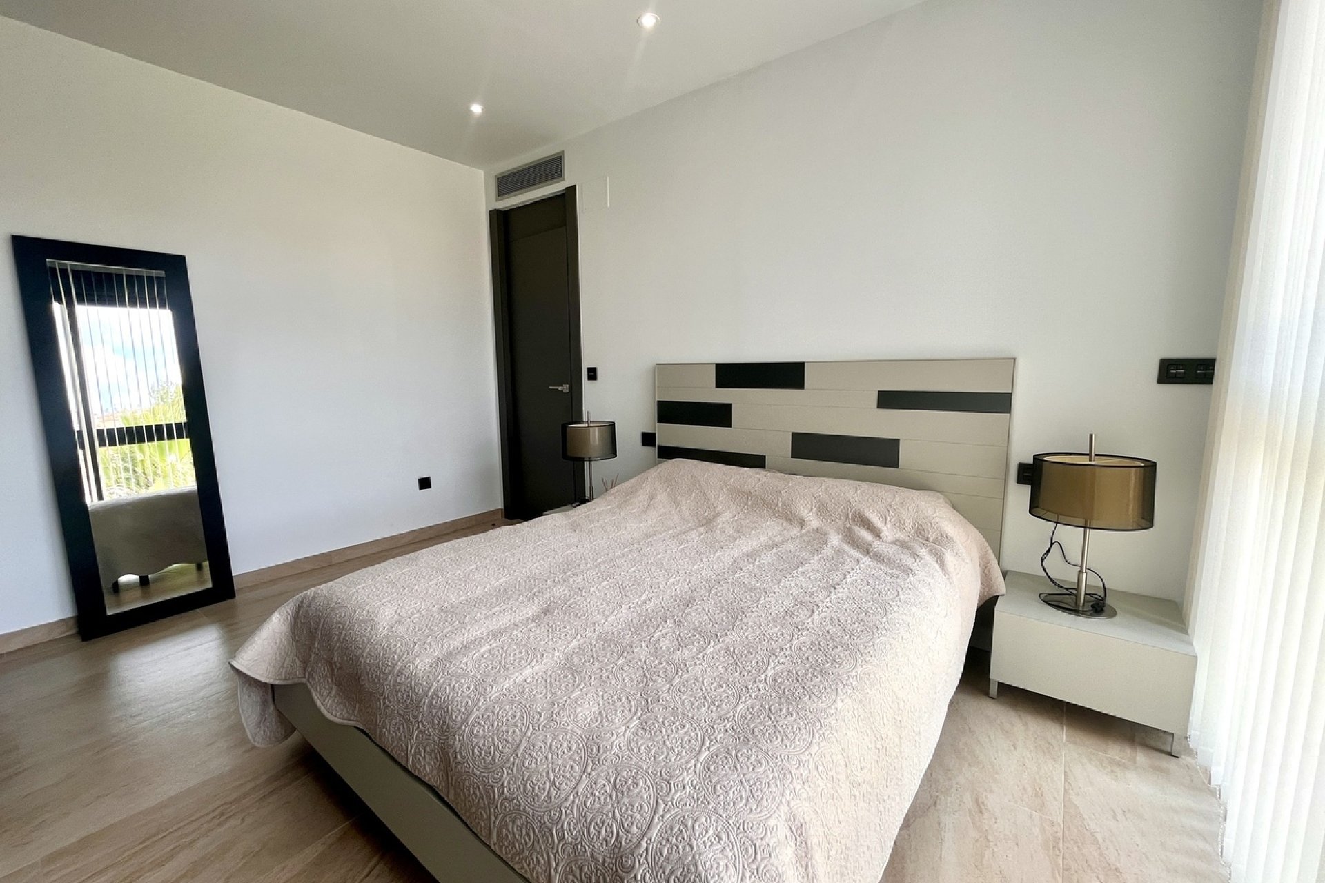 Segunda mano - Villa -
Villamartin - Costa Blanca