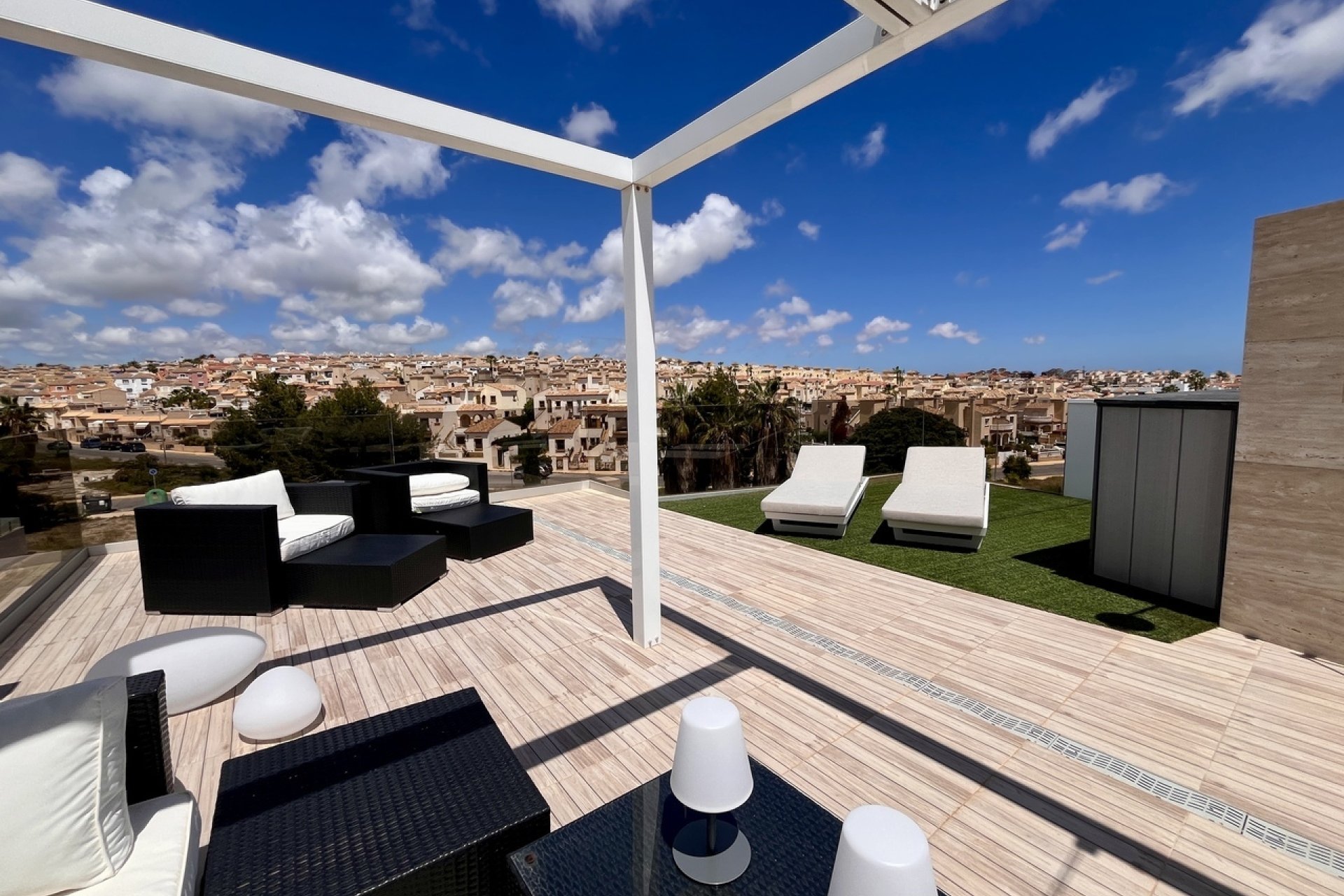 Segunda mano - Villa -
Villamartin - Costa Blanca