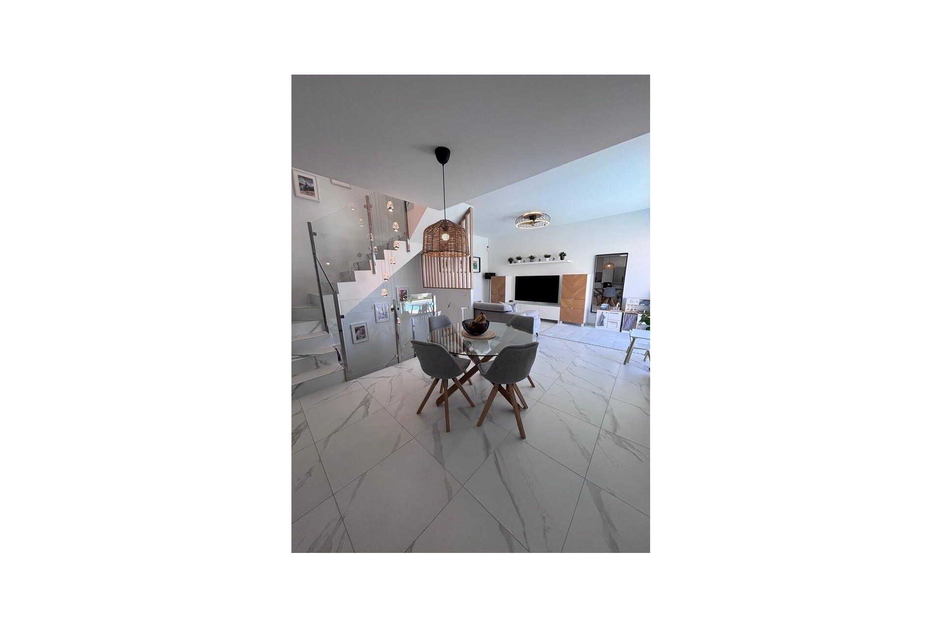 Segunda mano - Villa -
Villamartin - Costa Blanca