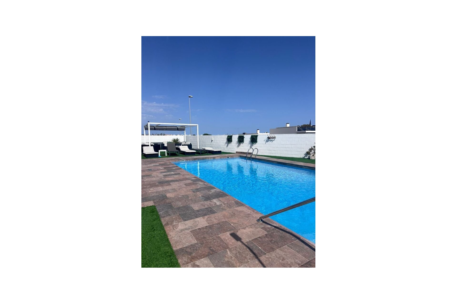 Segunda mano - Villa -
Villamartin - Costa Blanca