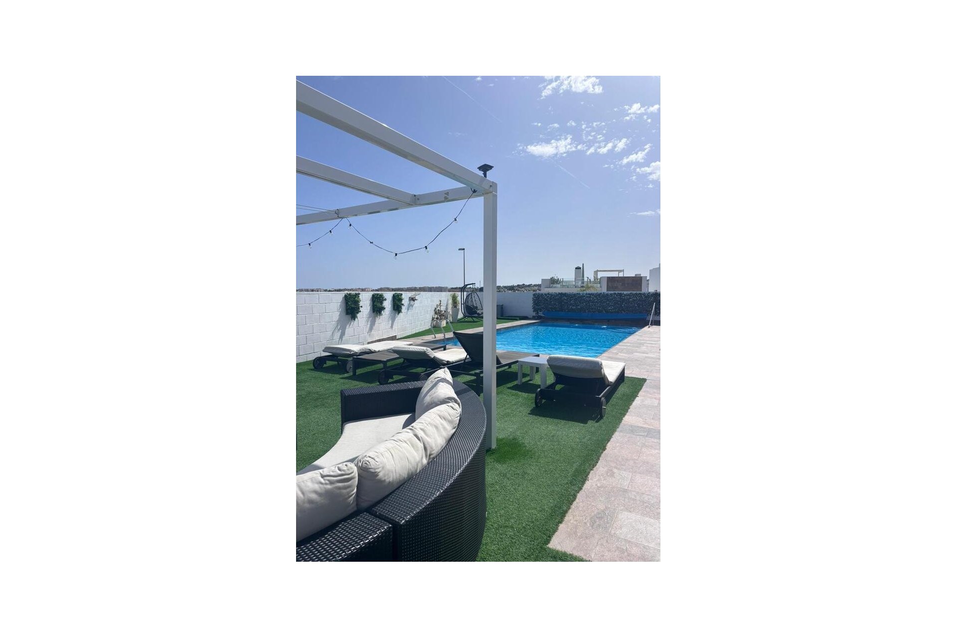 Segunda mano - Villa -
Villamartin - Costa Blanca