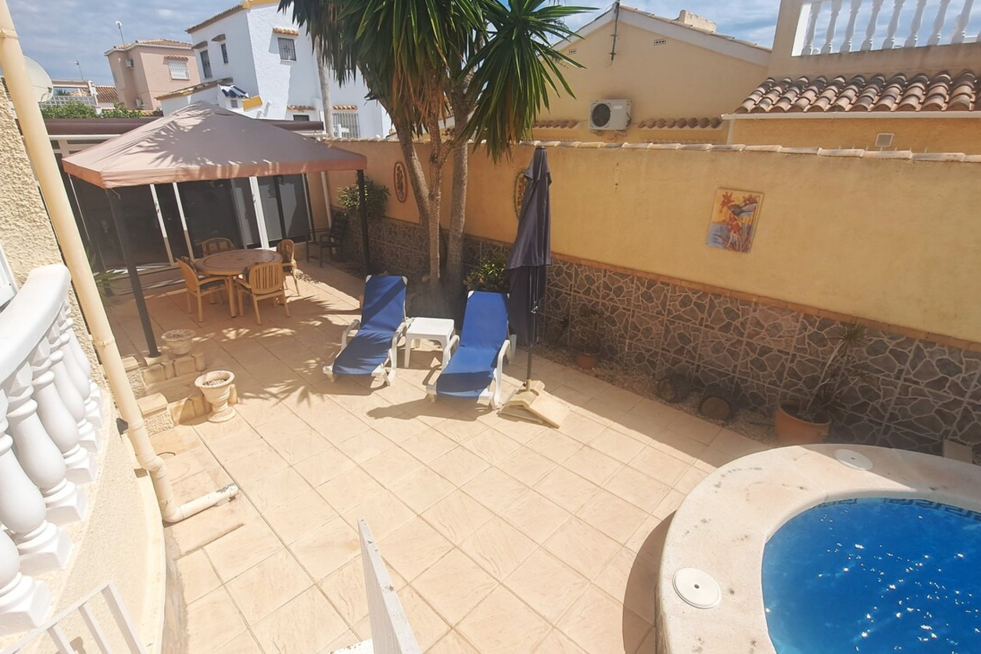 Segunda mano - Villa -
Villamartin - Costa Blanca